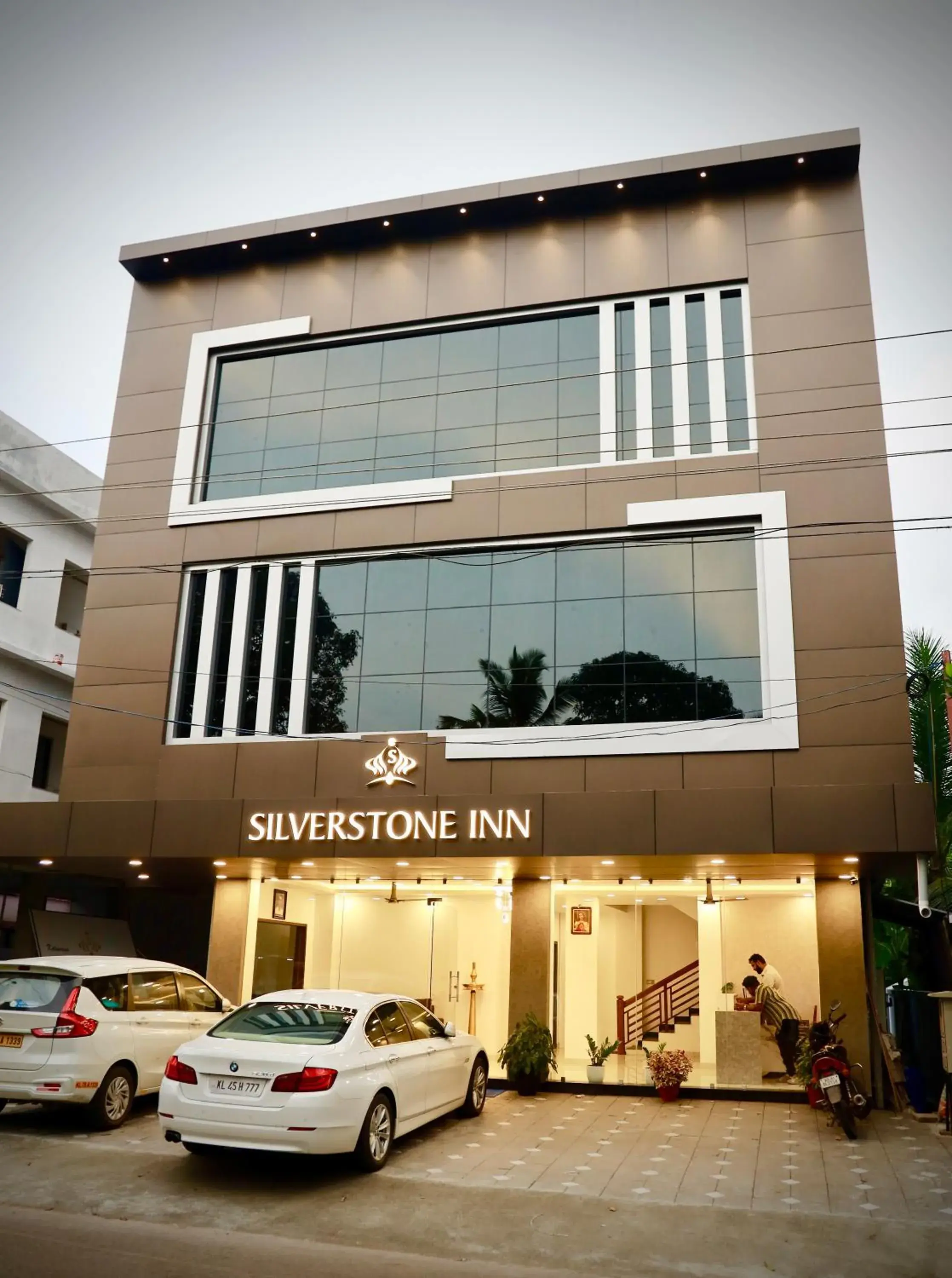 Silverstone Inn Silverstone Inn
