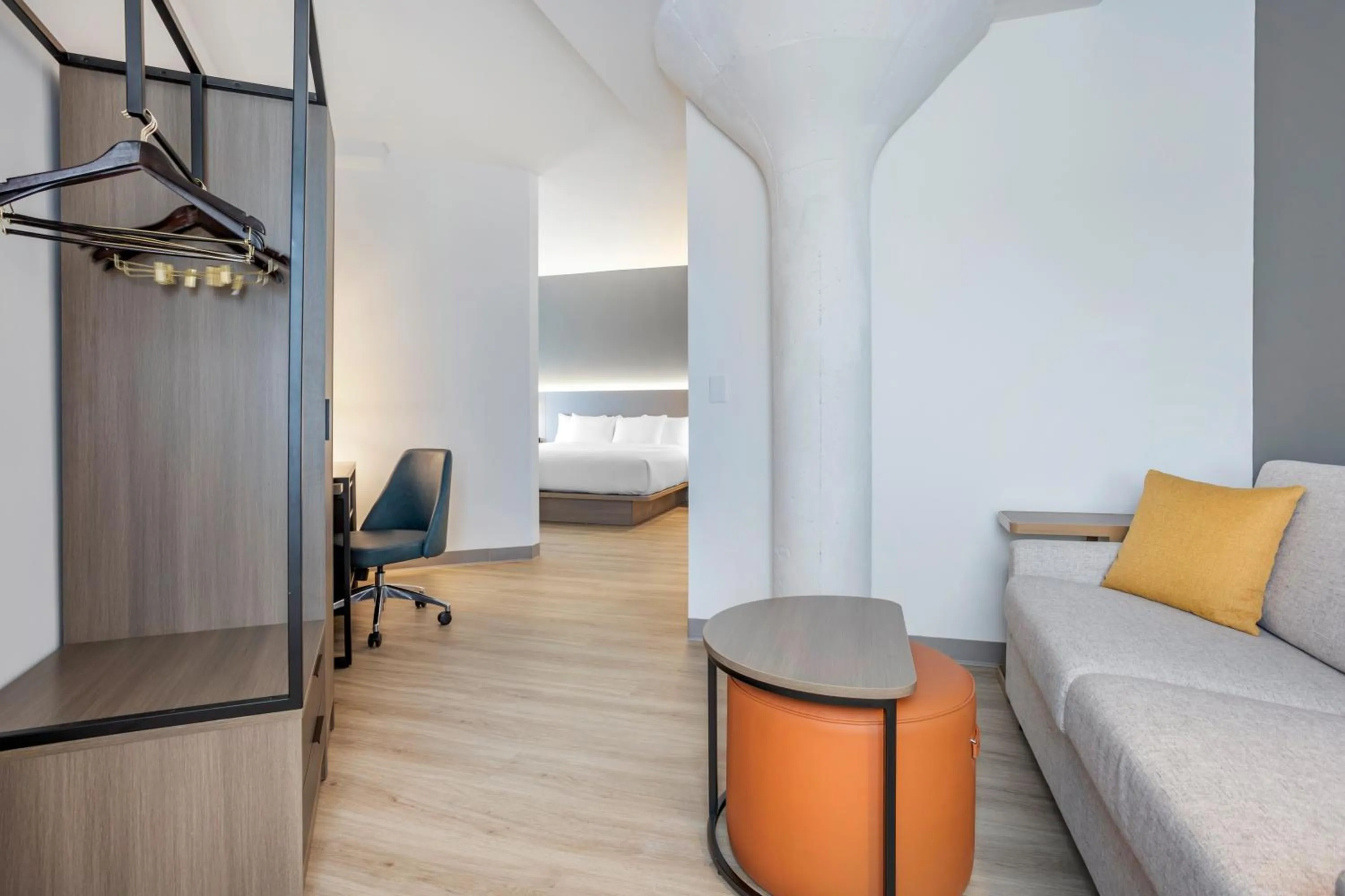 Bed in Comfort Inn & Suites Newark Liberty International Airport