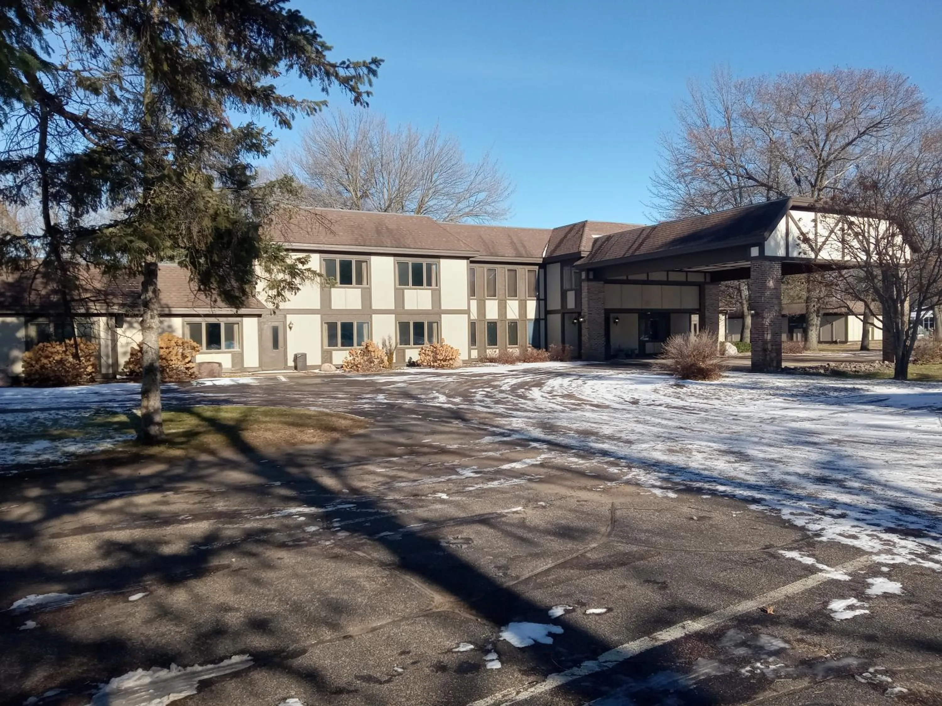 Winter in Paradise Shores Hotel