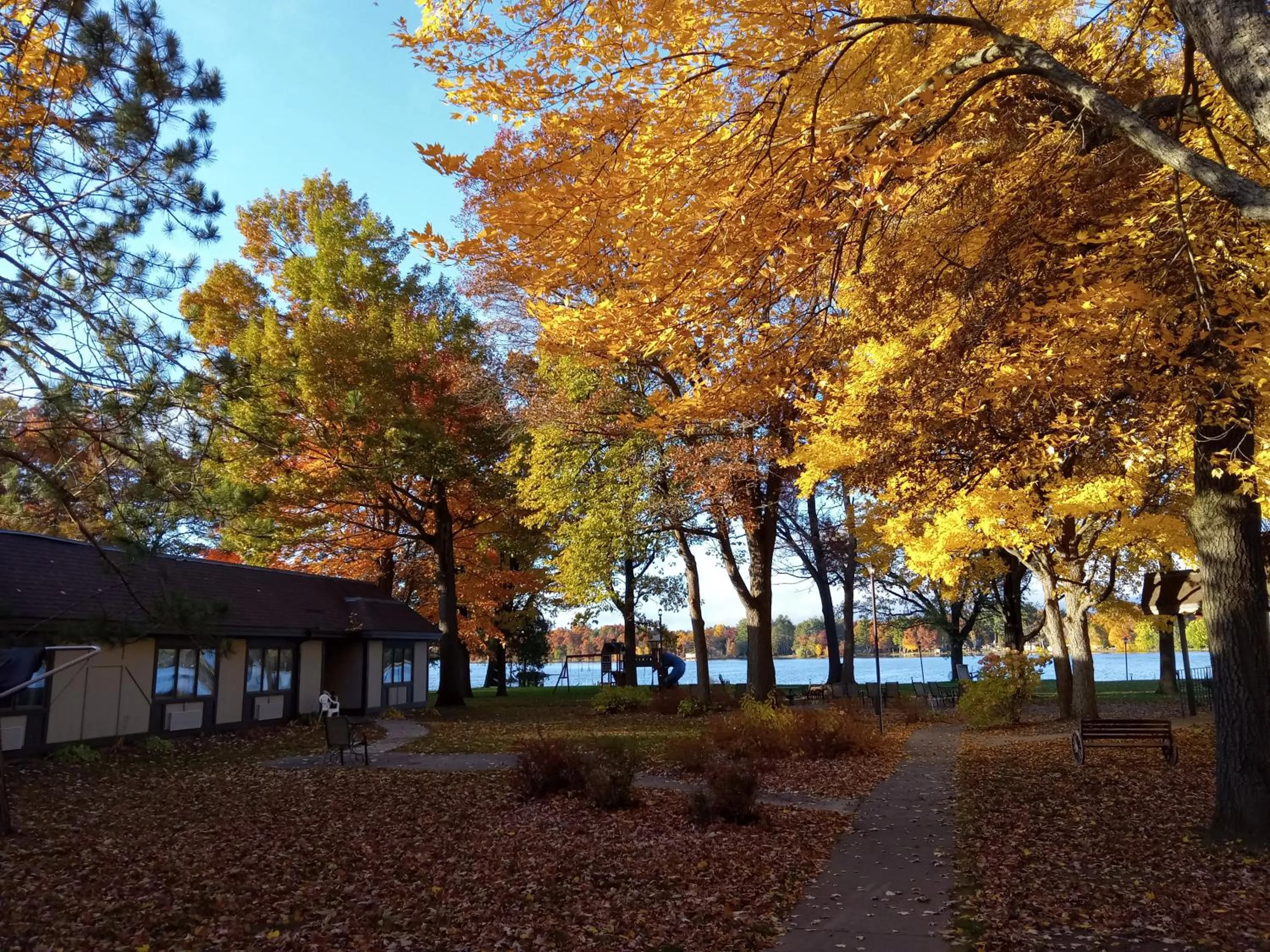 Paradise Shores Hotel