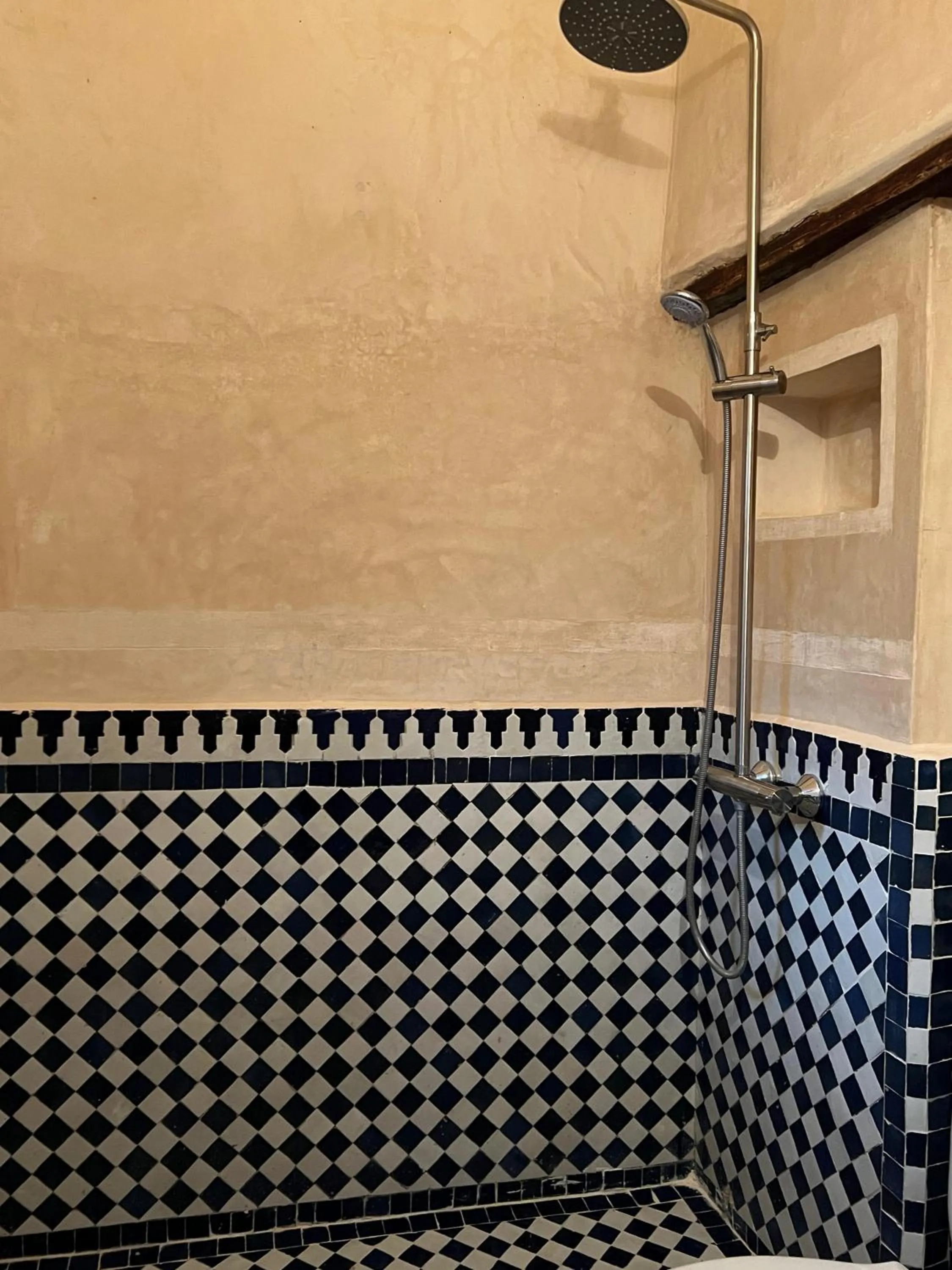 Bathroom in DAR Naima