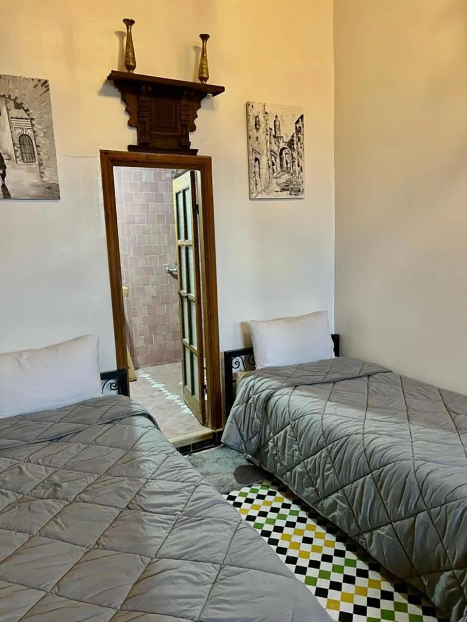 Property building, Bed in DAR Naima