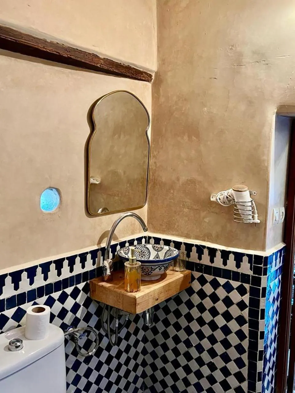 Property building in DAR Naima