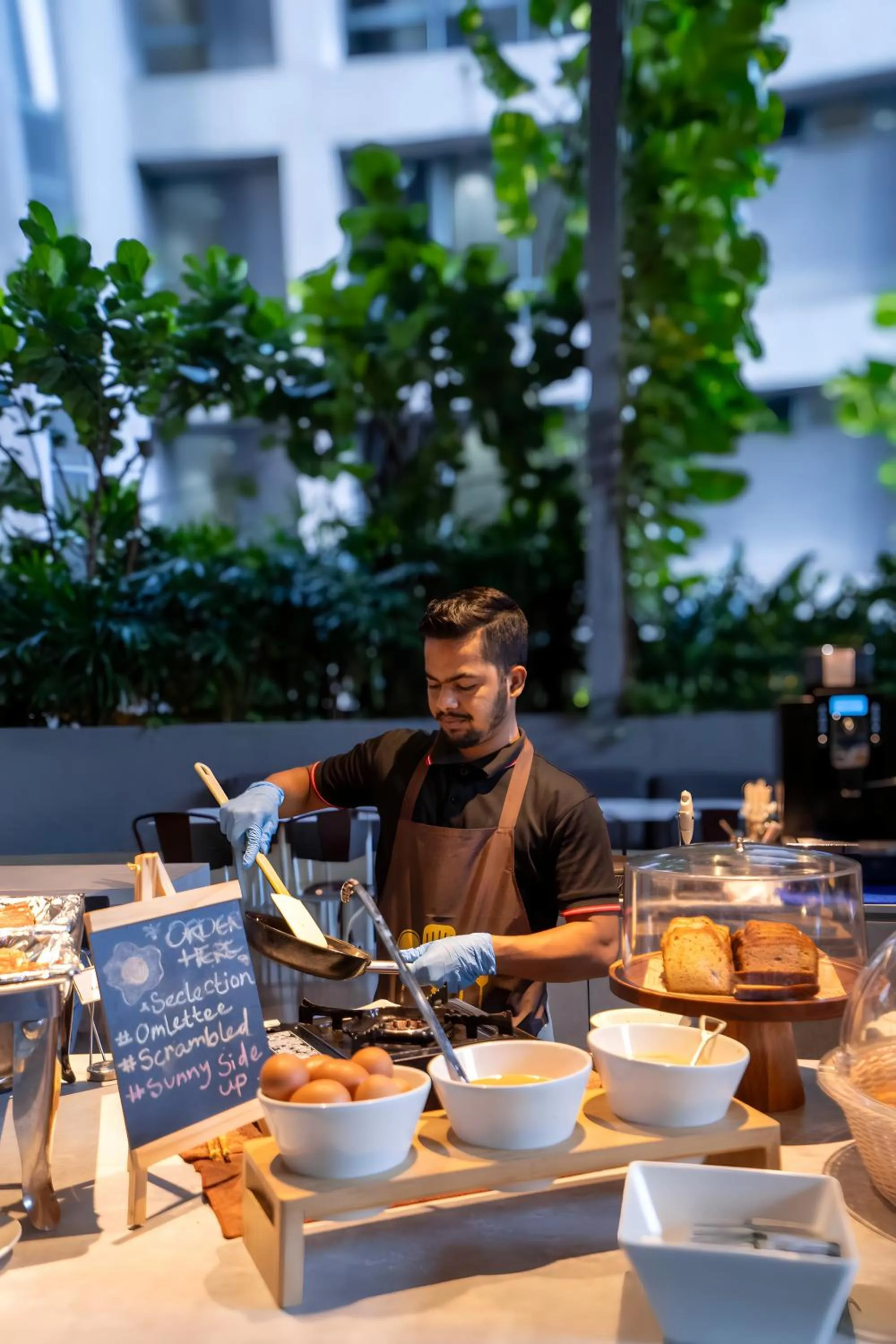 Restaurant/places to eat in Ceylonz Suite Kuala Lumpur Bukit Bintang