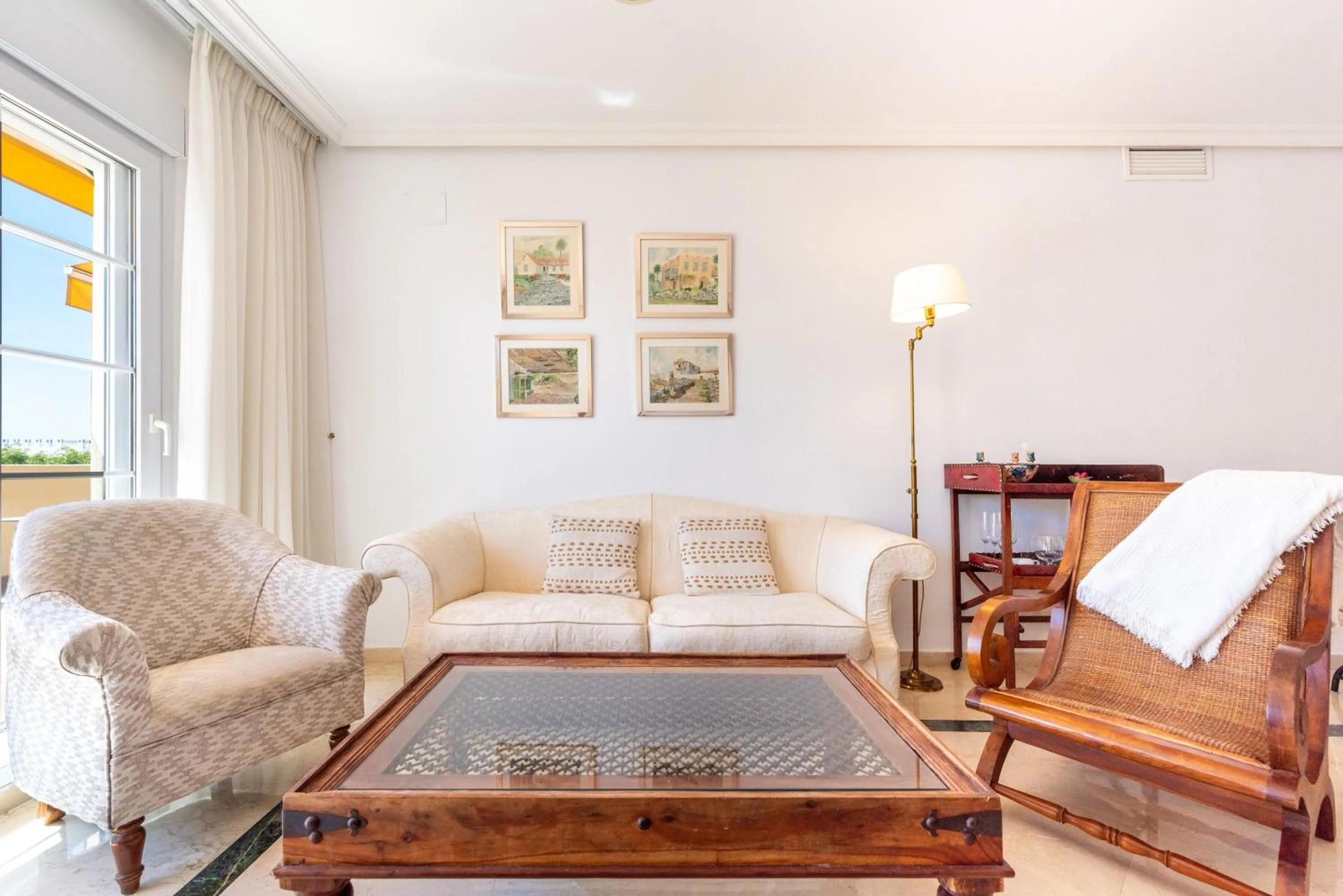Property building in Spectacular Penthouse Puente Romano