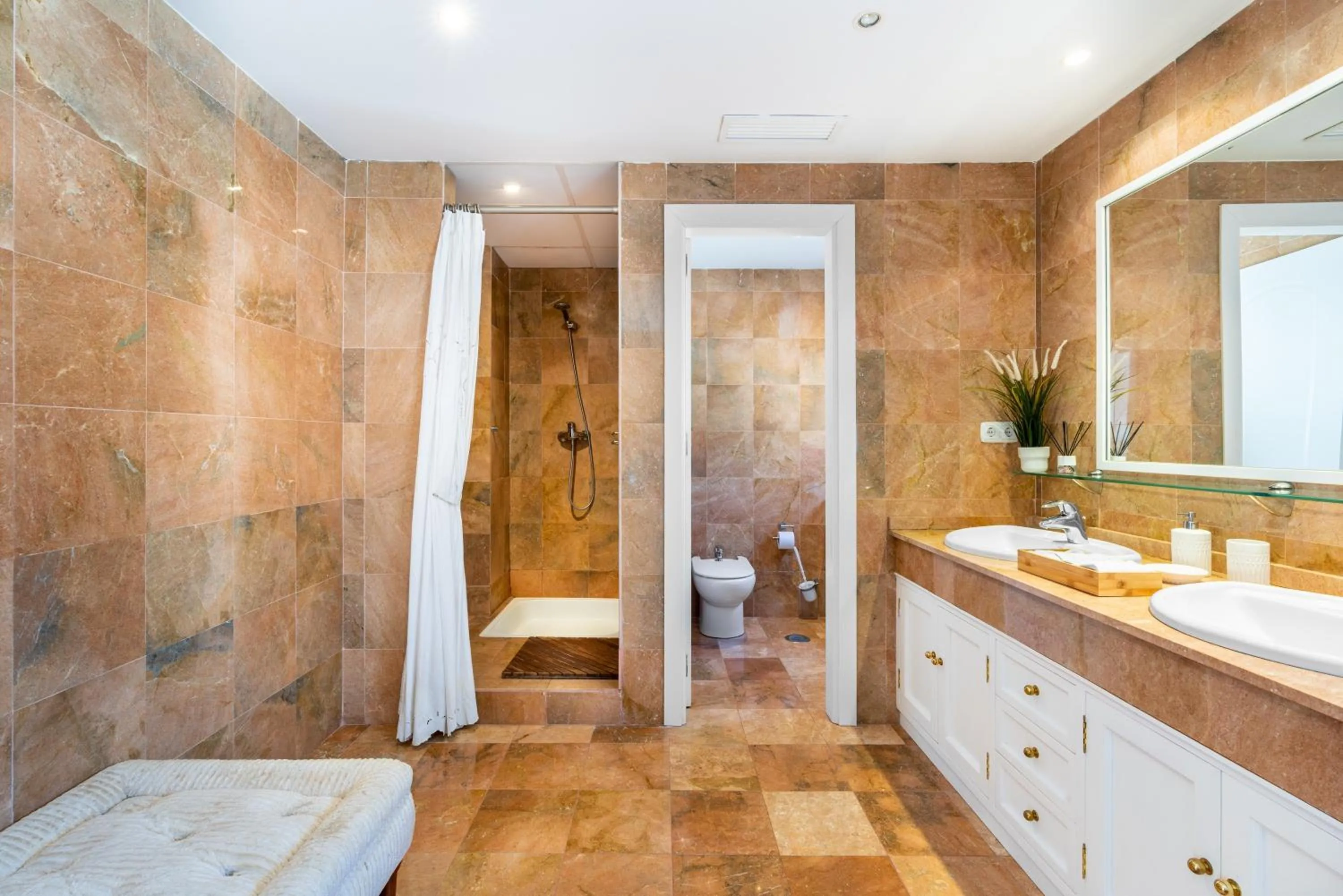 Bathroom in Spectacular Penthouse Puente Romano
