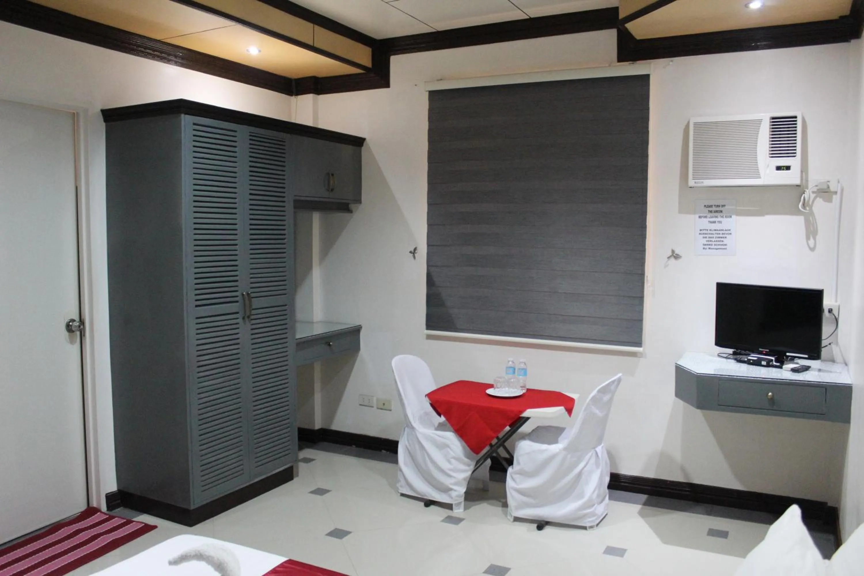 TV and multimedia in LORELEI BEACH RESORT