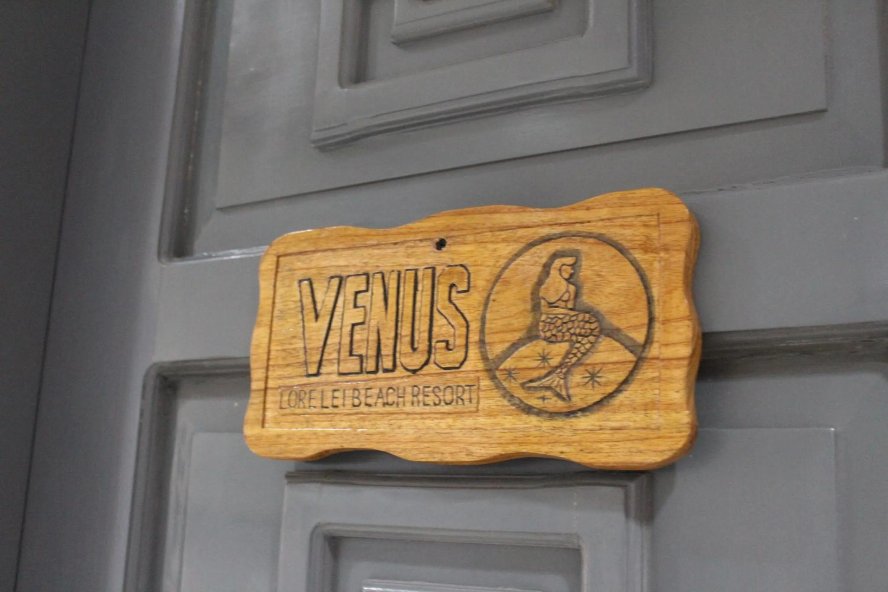 Bed in LORELEI BEACH RESORT