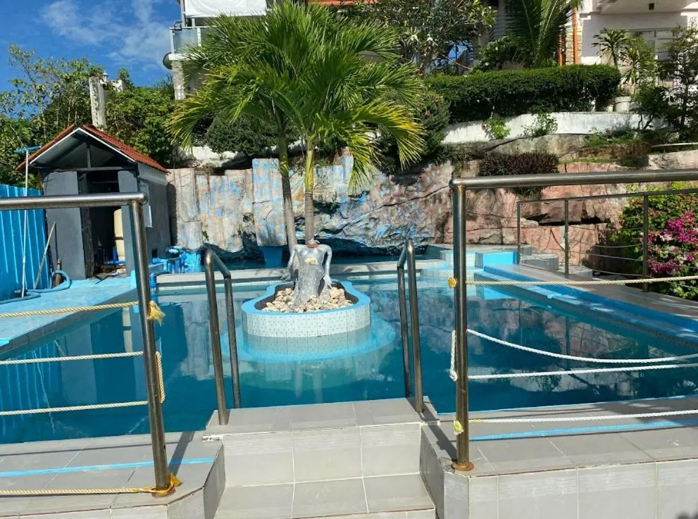 Swimming pool in LORELEI BEACH RESORT