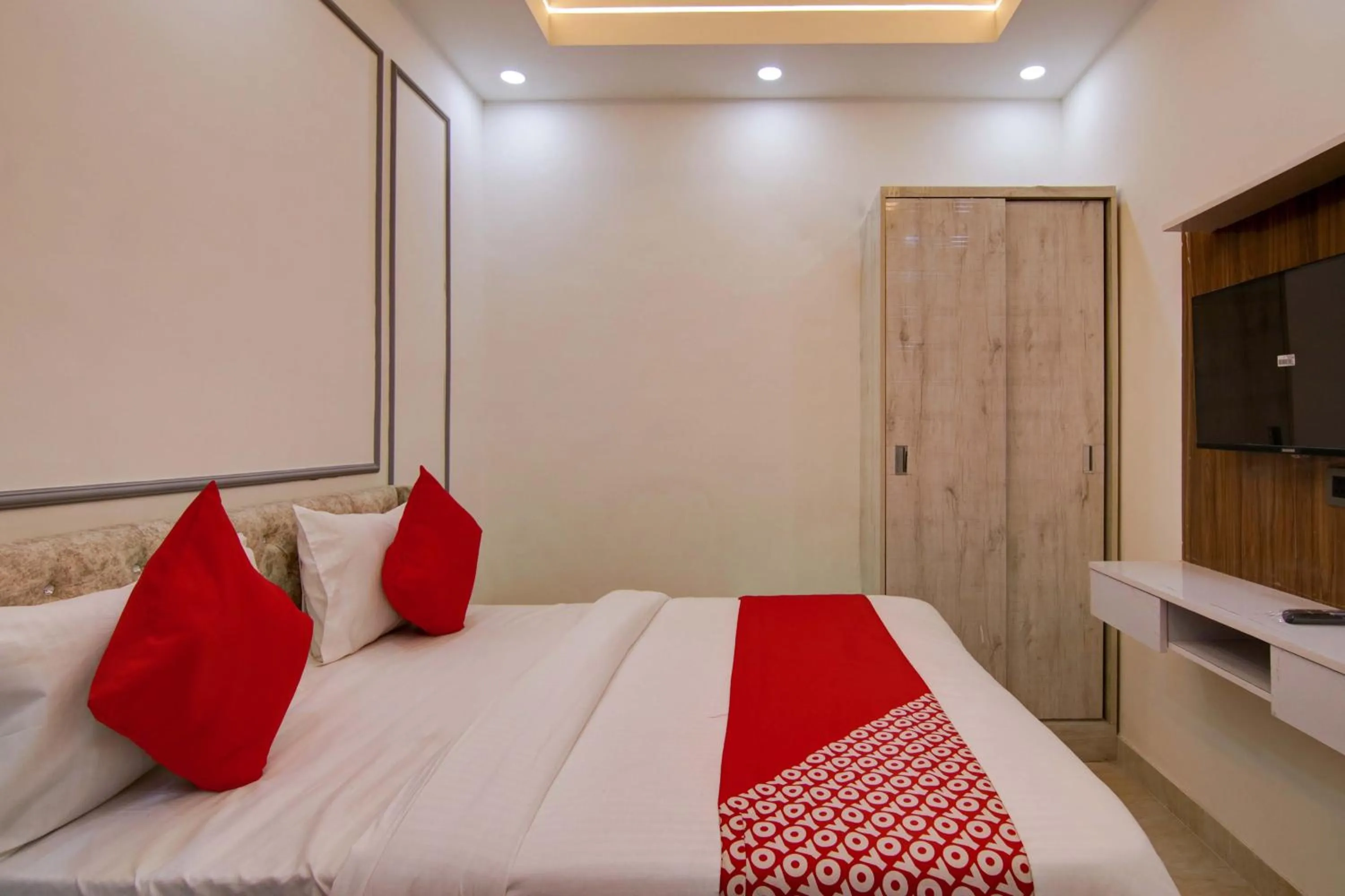 Bedroom, Bed in Hotel O Villa DEste