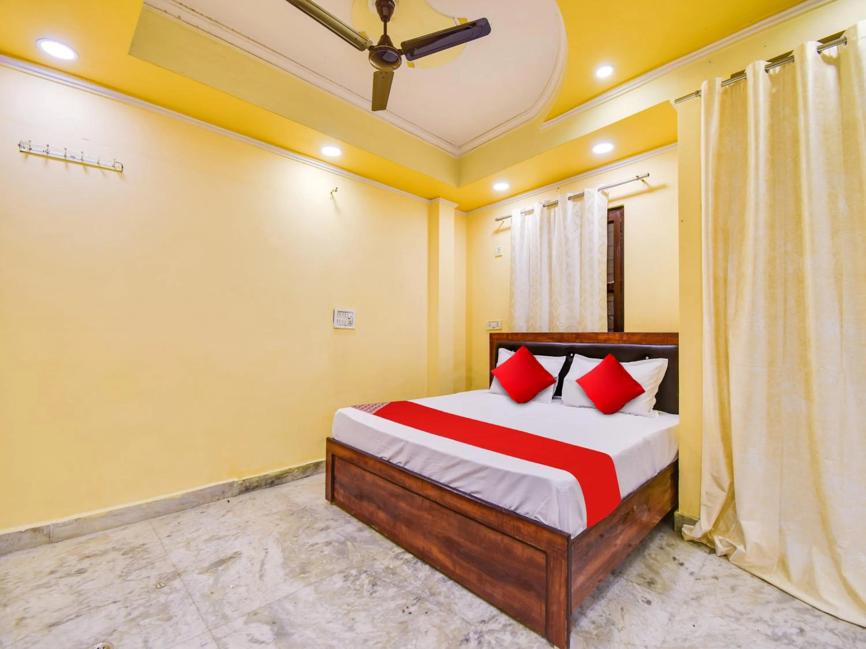 Bedroom in Hotel O SHYAM RESIDENCY