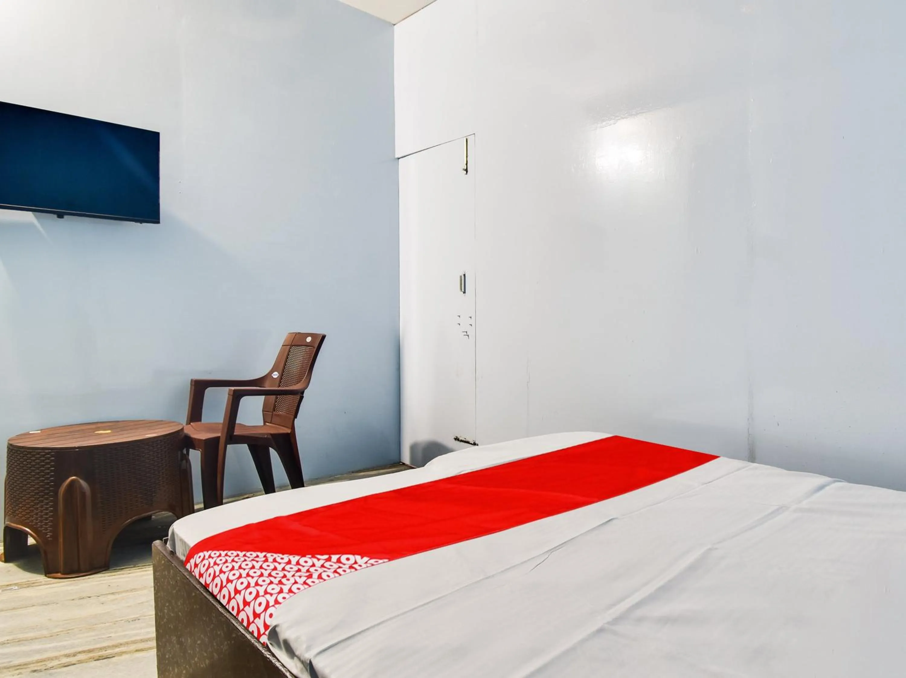 Bedroom in Hotel O SHYAM RESIDENCY