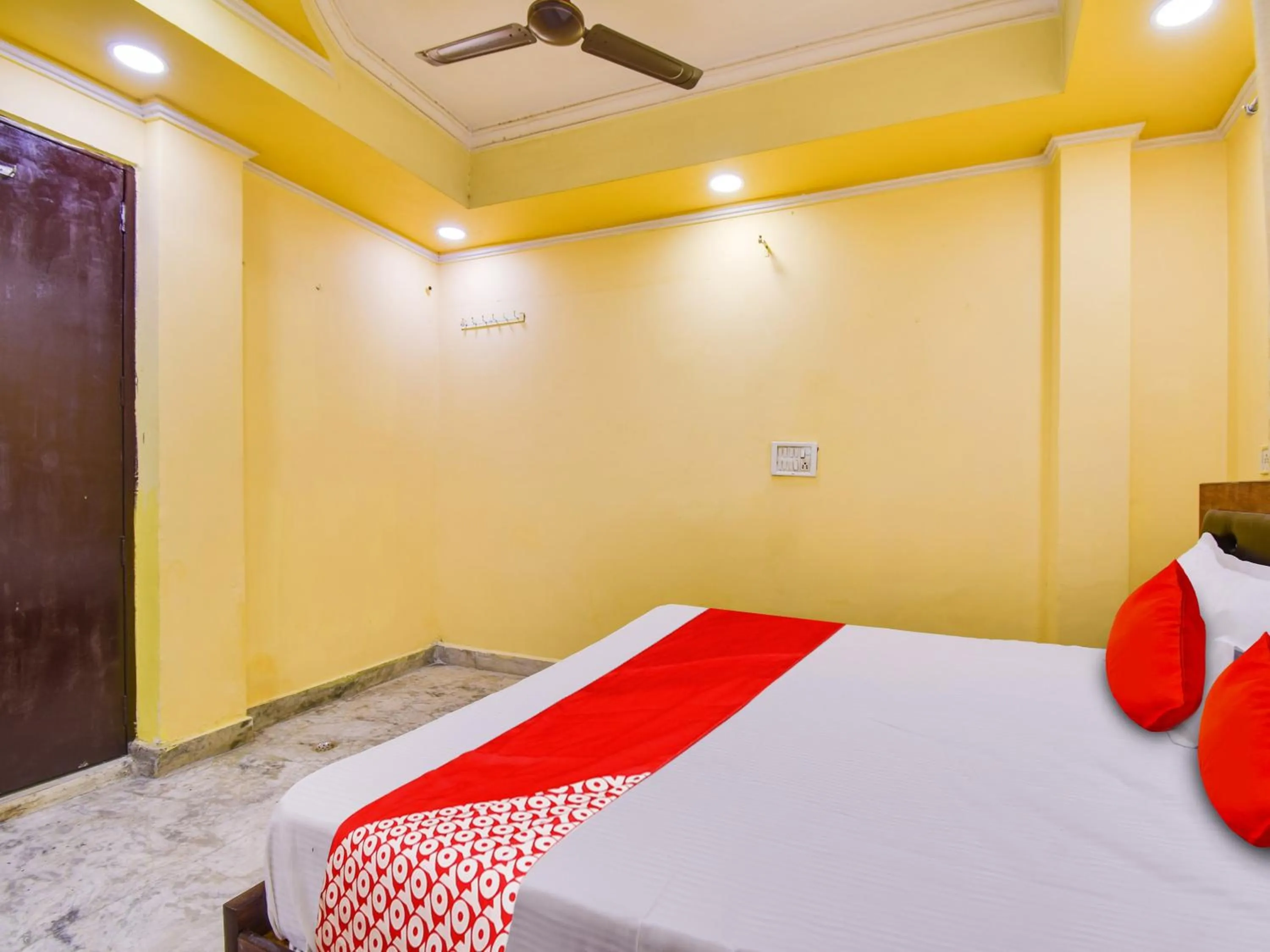 Bedroom in Hotel O SHYAM RESIDENCY