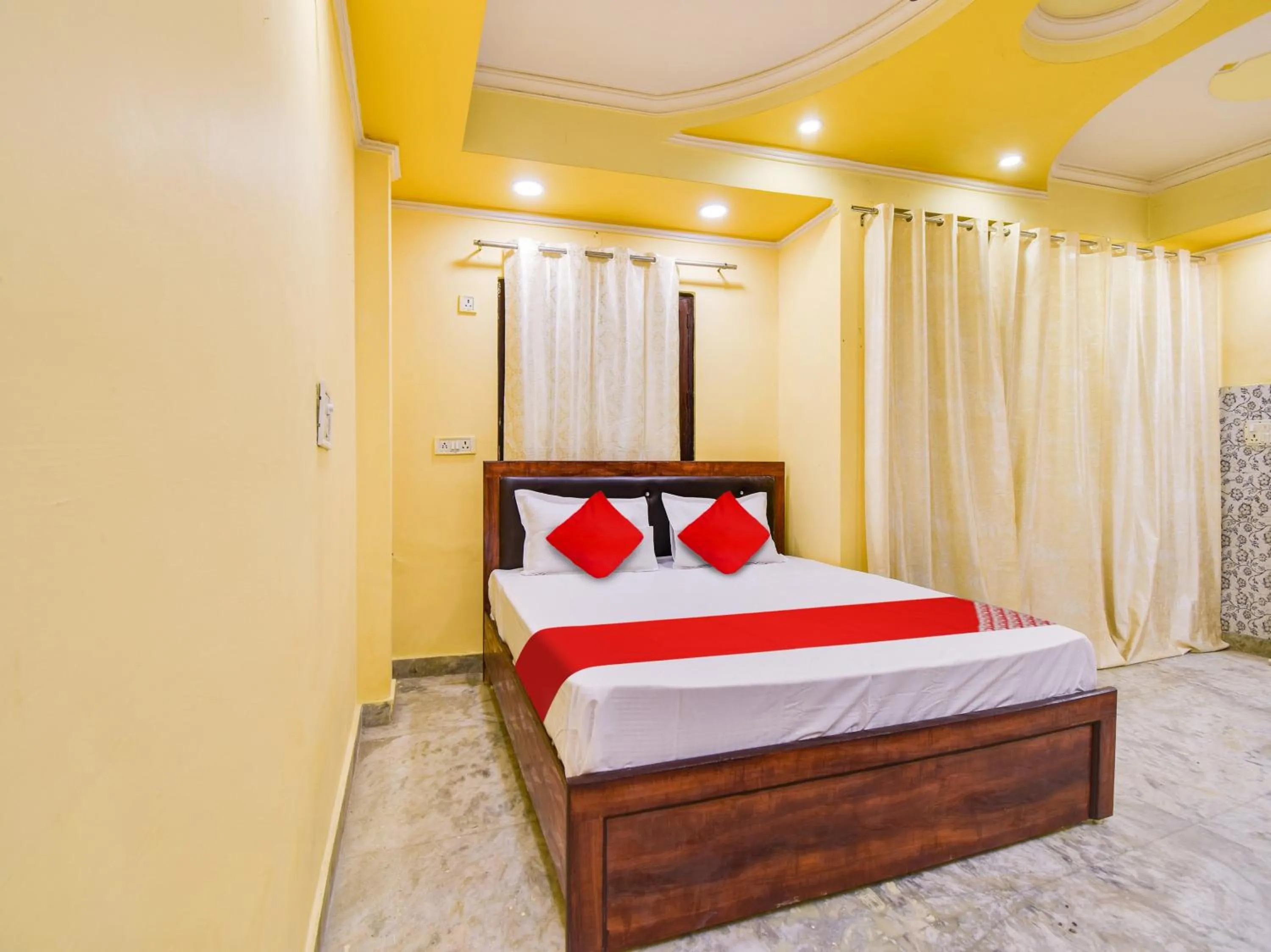 Bedroom in Hotel O SHYAM RESIDENCY