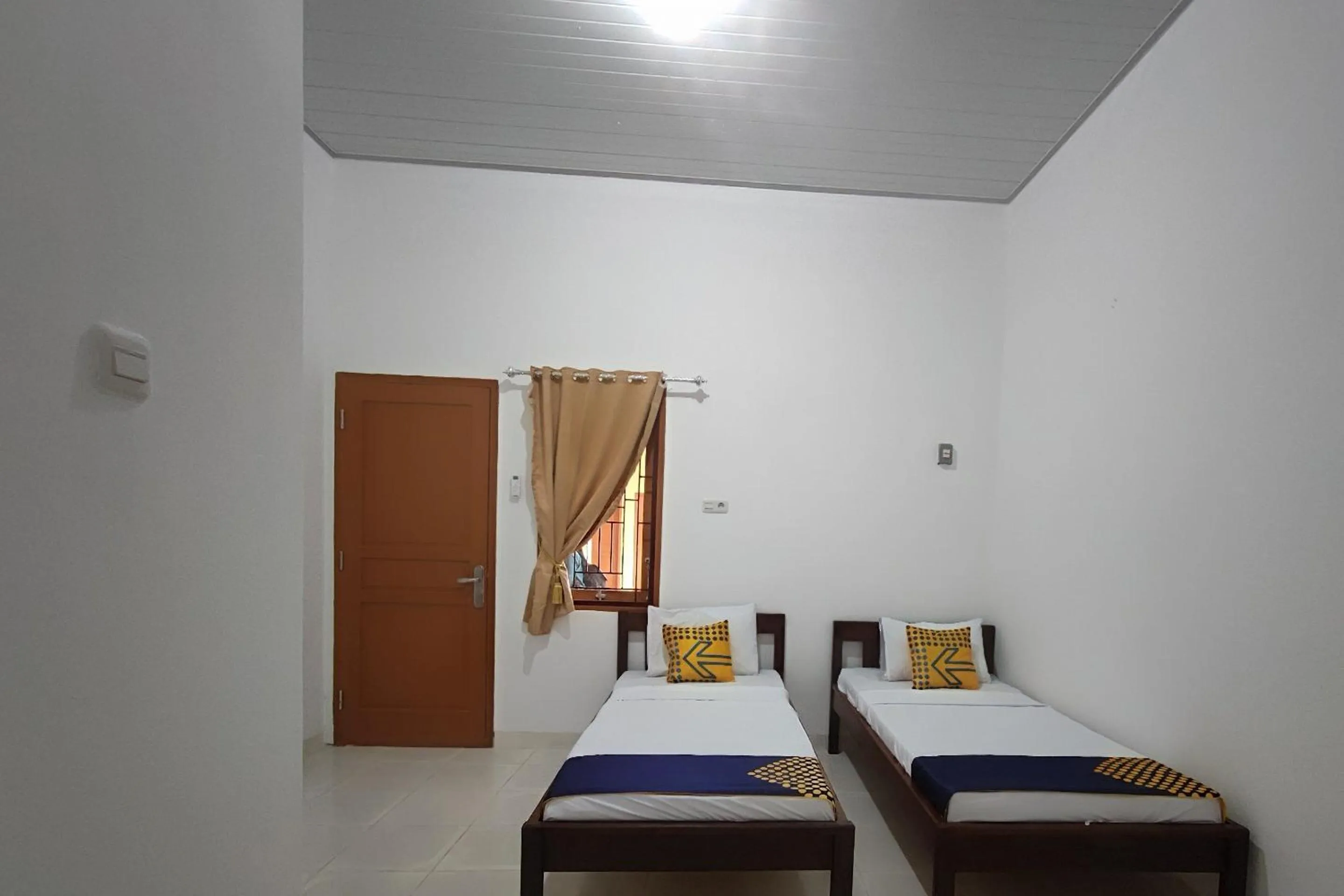 Small Twin Room in Hotel O Alnasya Syariah