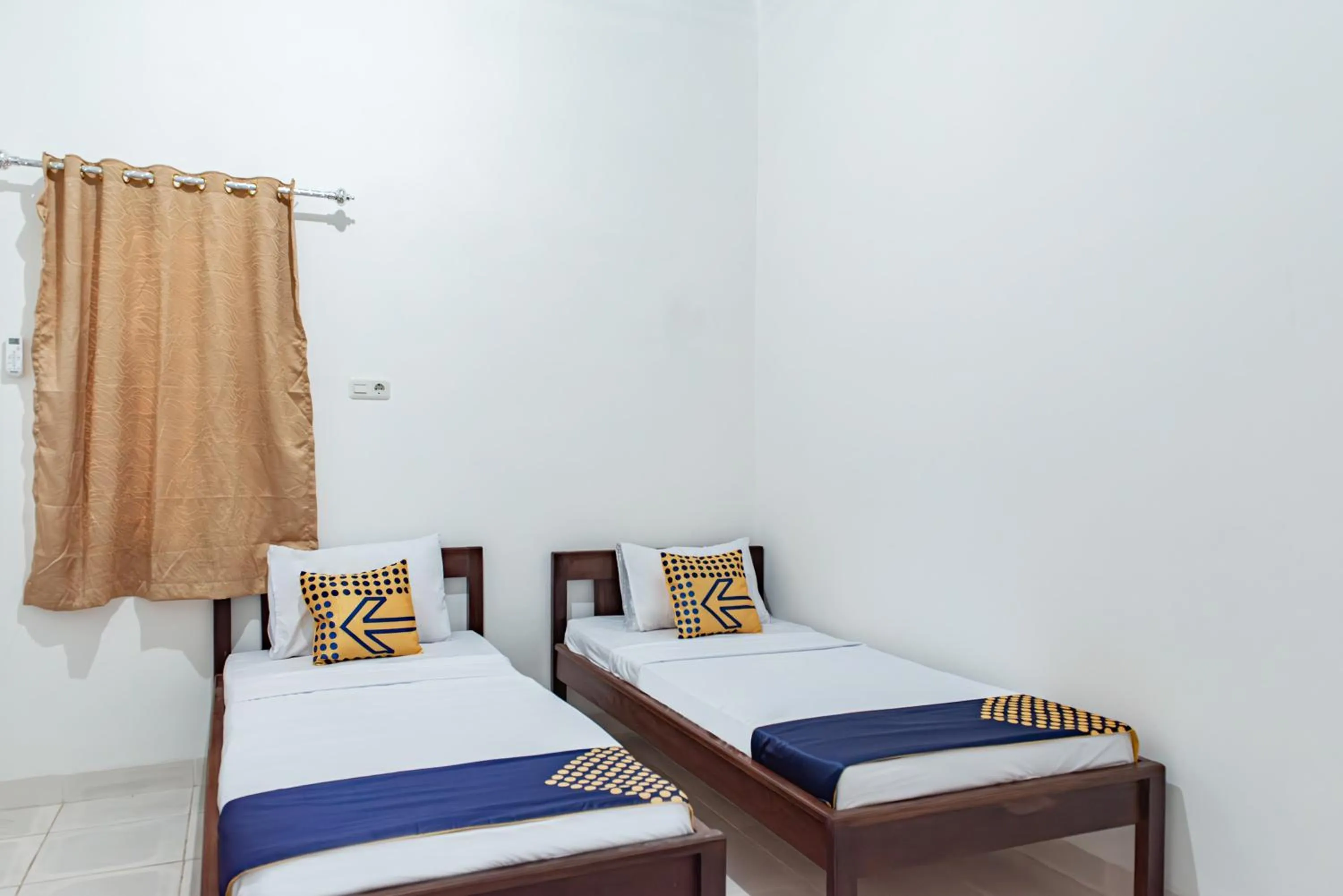 Bedroom, Bed in Hotel O Alnasya Syariah