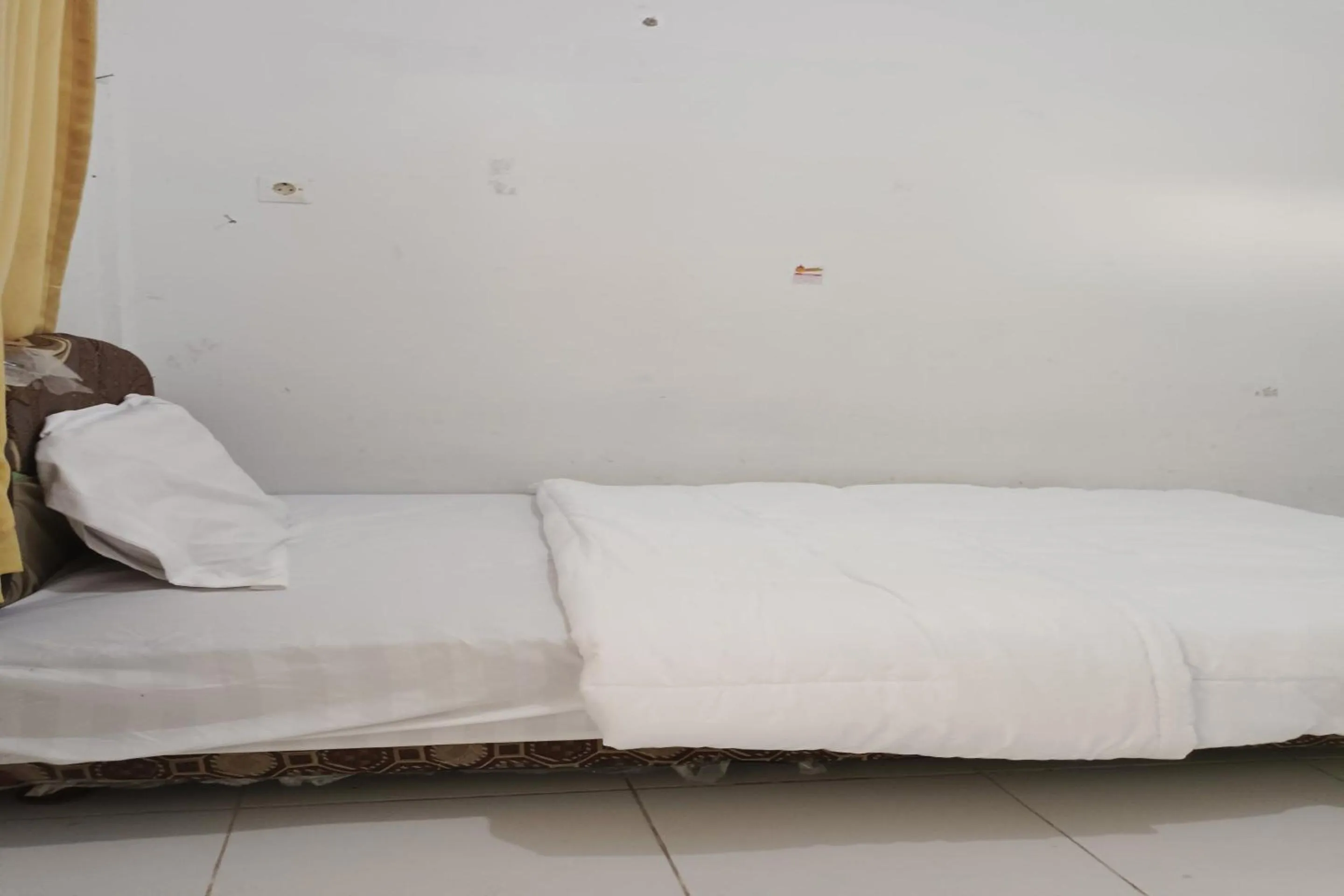 Bedroom, Bed in Hotel O Elang Homestay