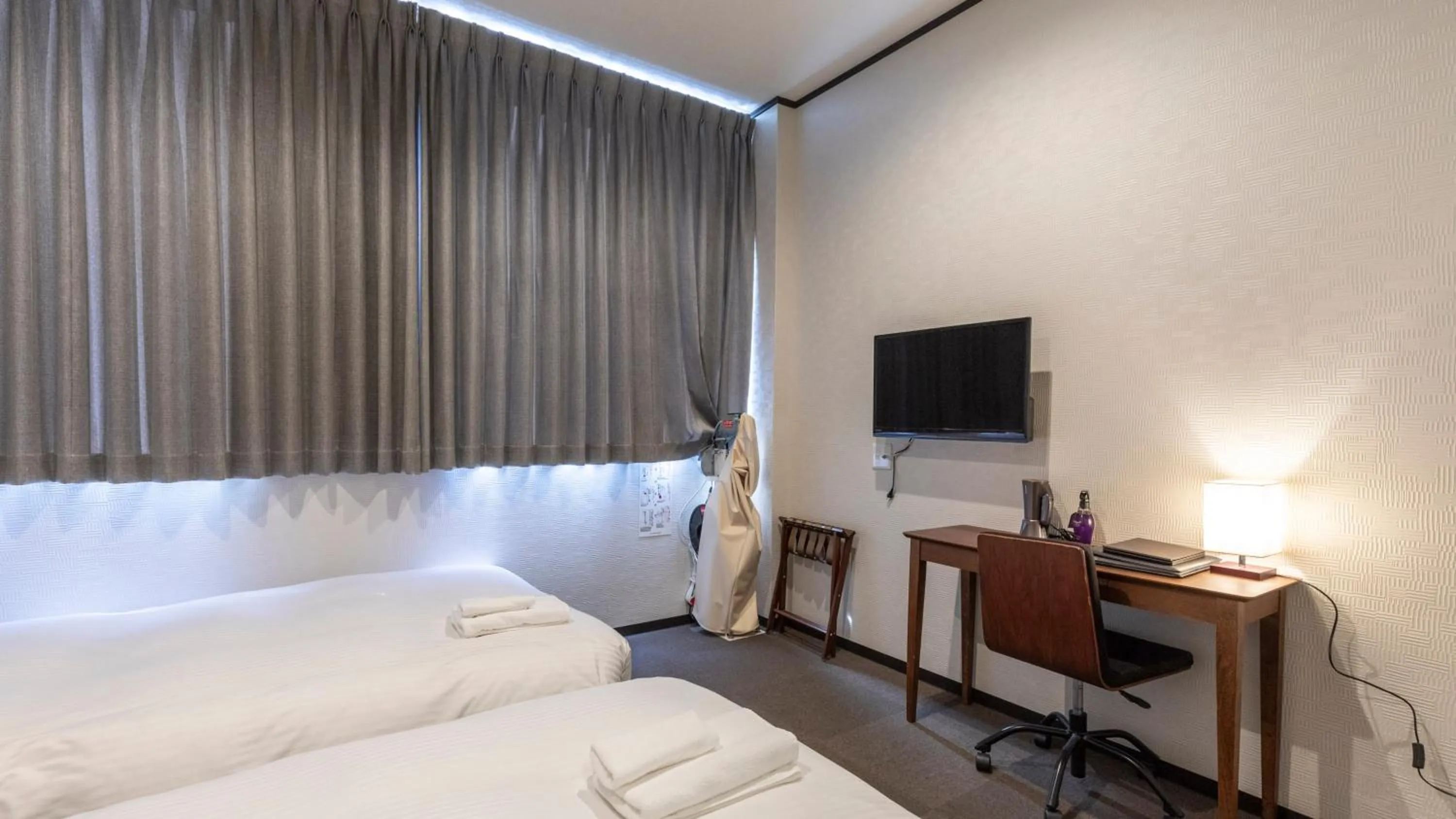 Photo of the whole room, Bed in Tabist OSAKA PORT HOTEL L'ESPOIR