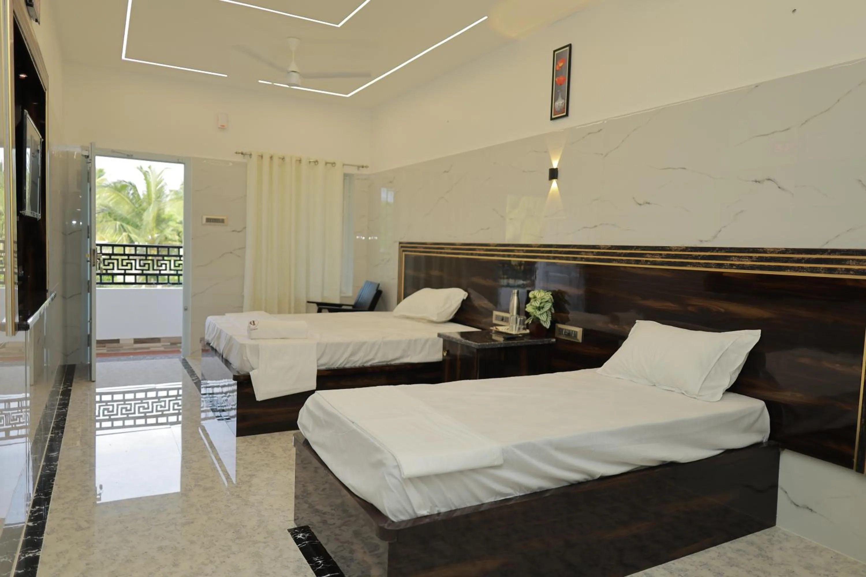 Bedroom, Bed in HOTEL CYRIL