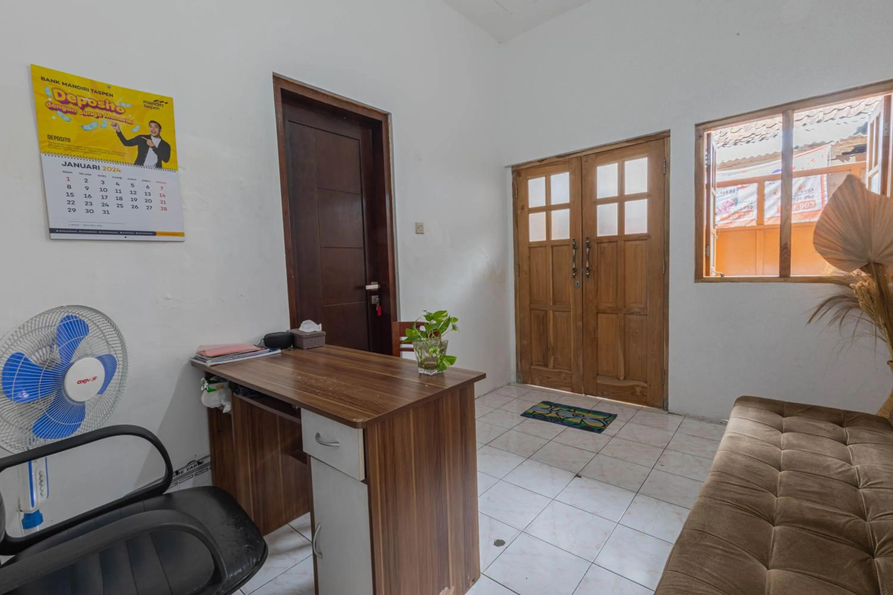 Lobby or reception in GRIYA BANSU : Ndalem Ibu