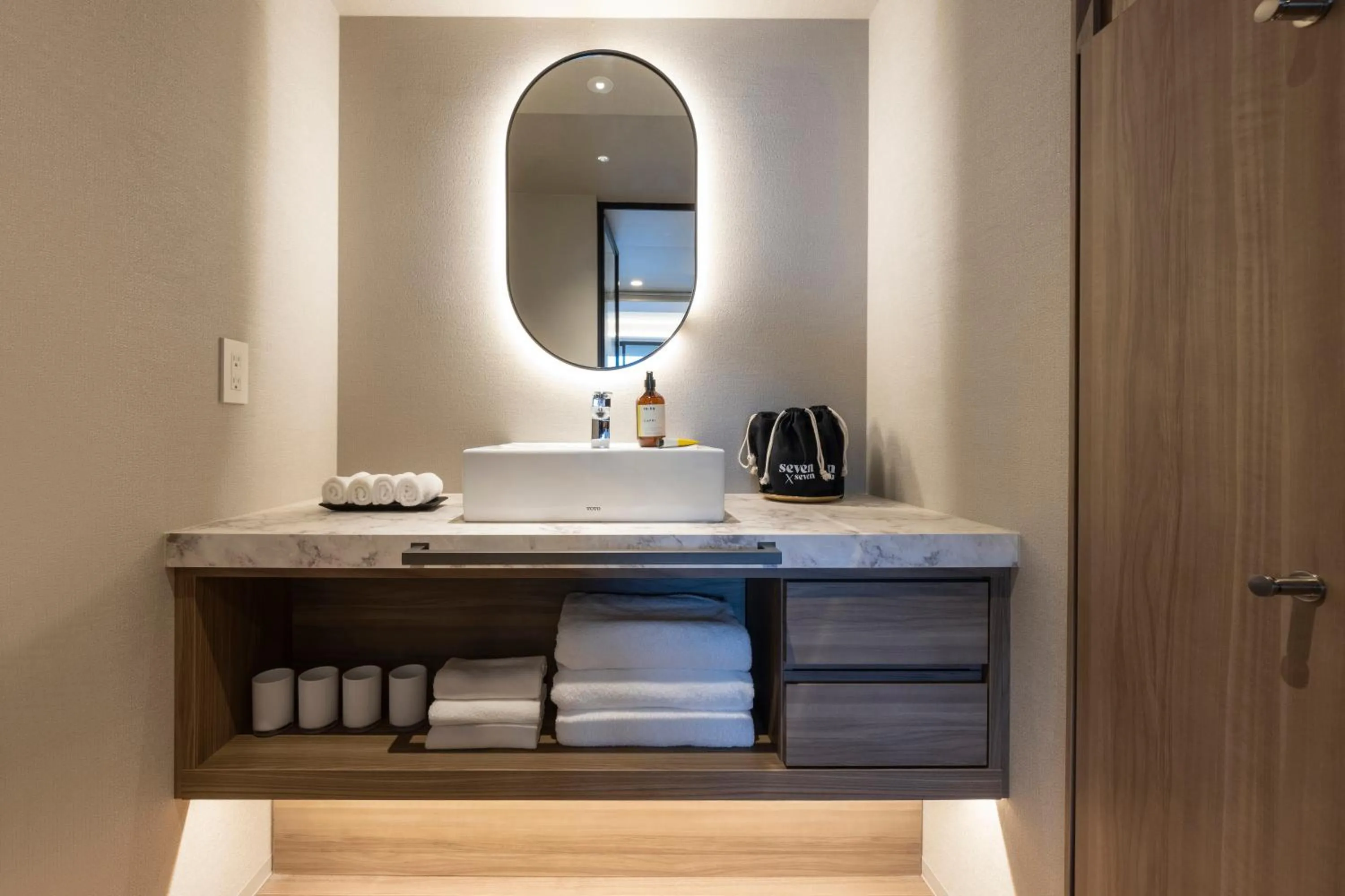 Bathroom in seven x seven Itoshima