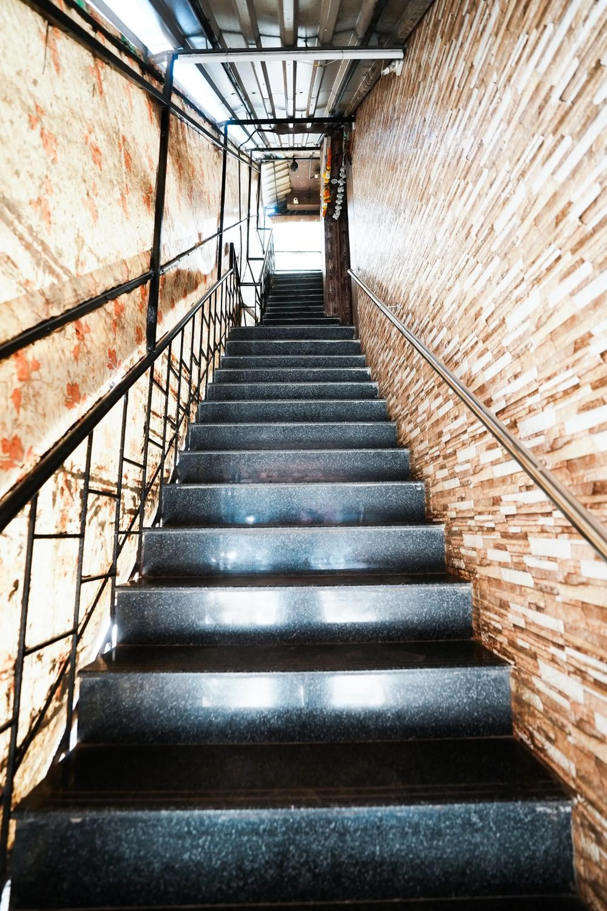 locker in Hotel Sai Parikrama