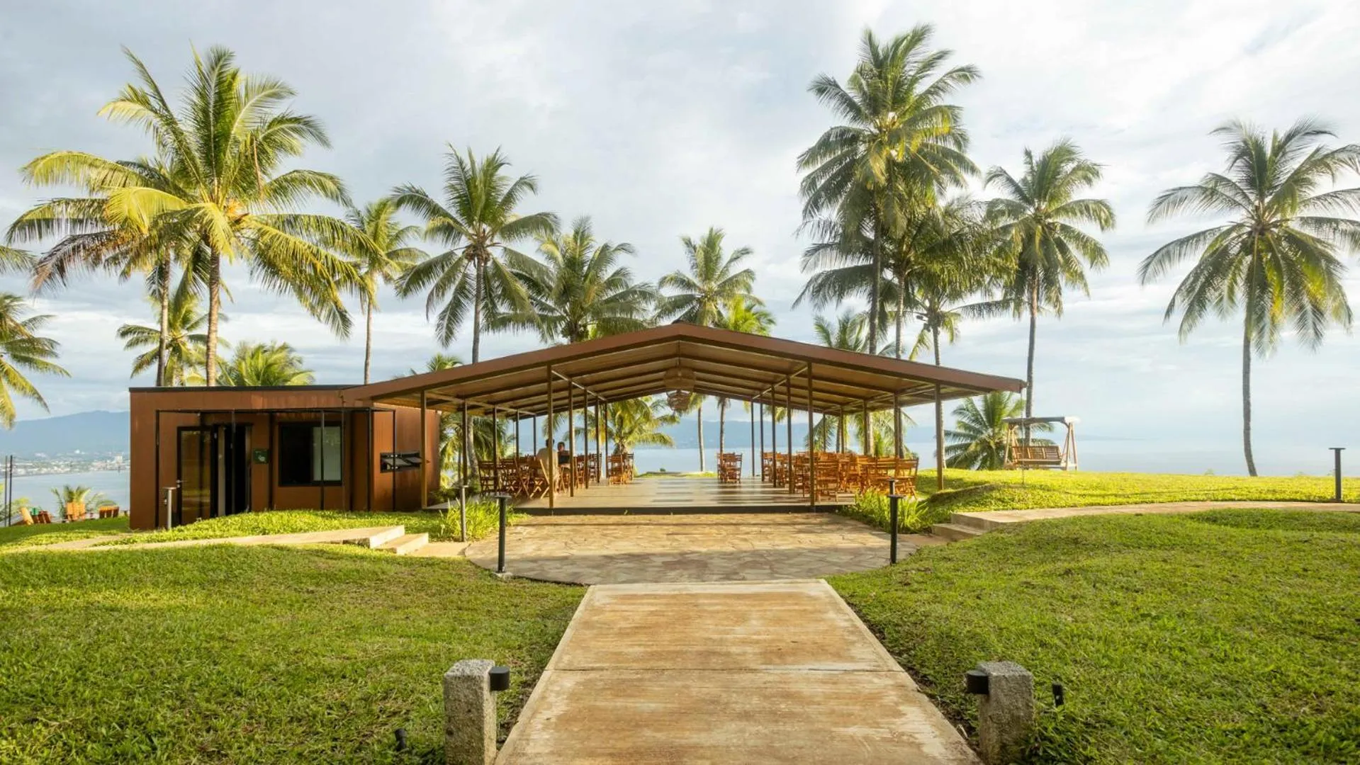 Bobocabin Bunaken Hills, Manado