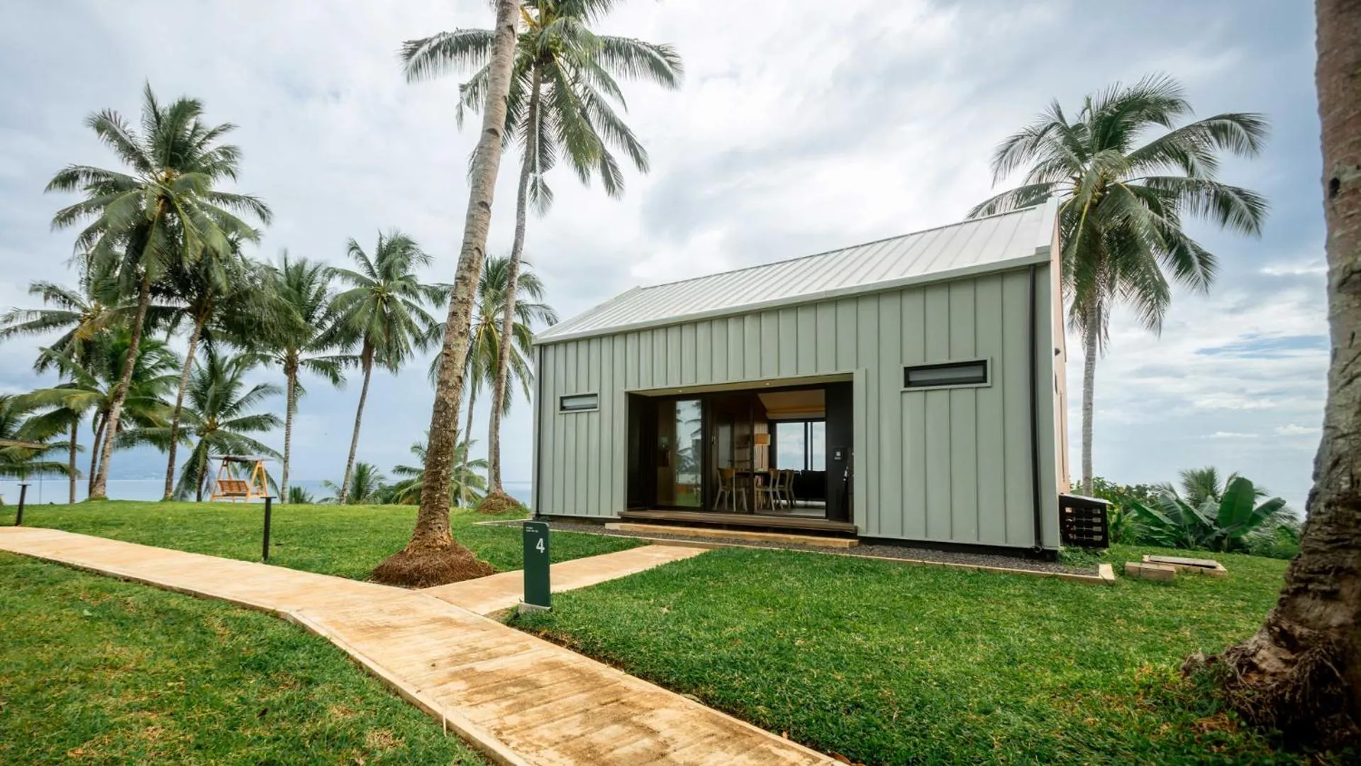 Bobocabin Bunaken Hills, Manado