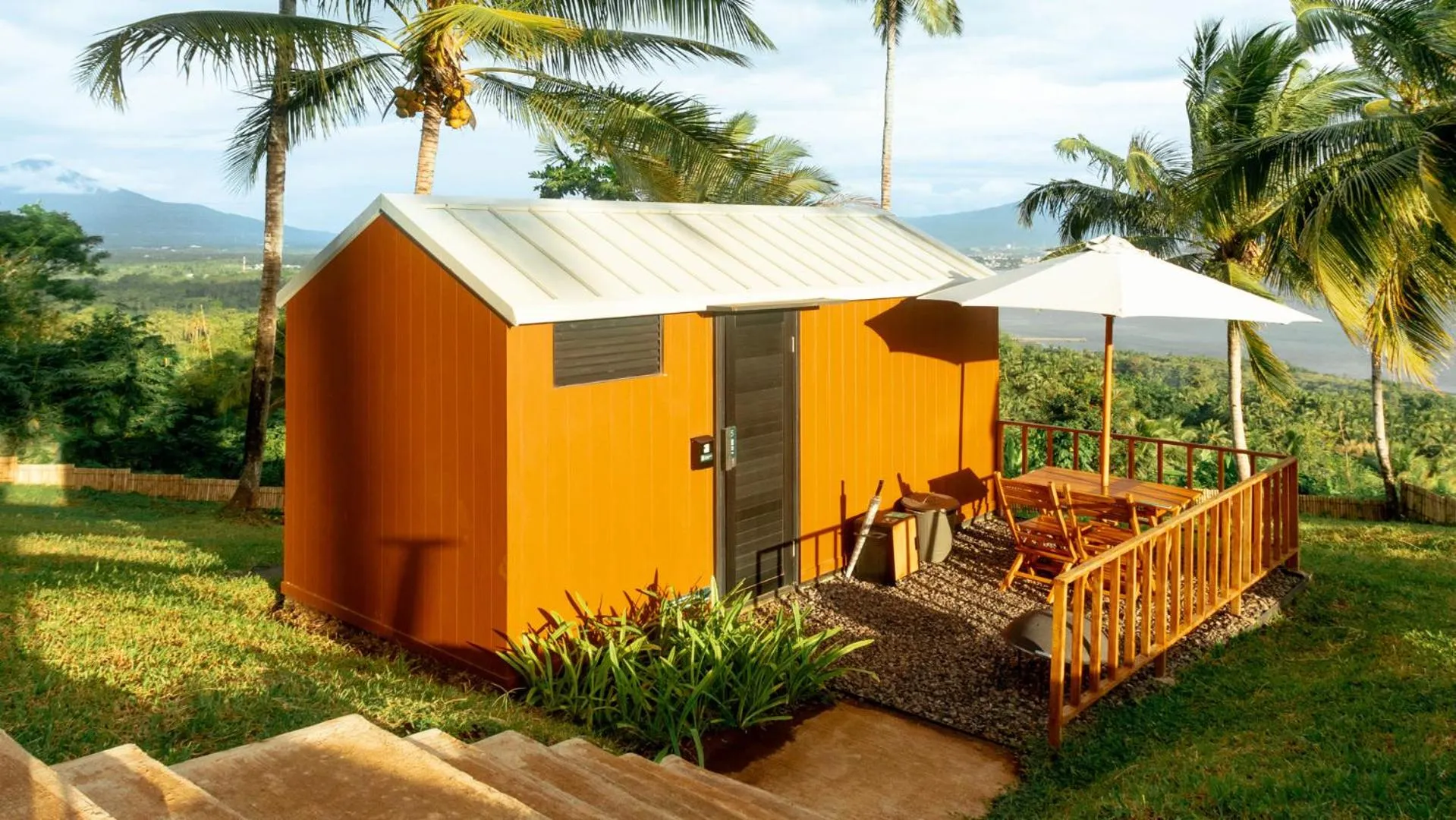 Bobocabin Bunaken Hills, Manado