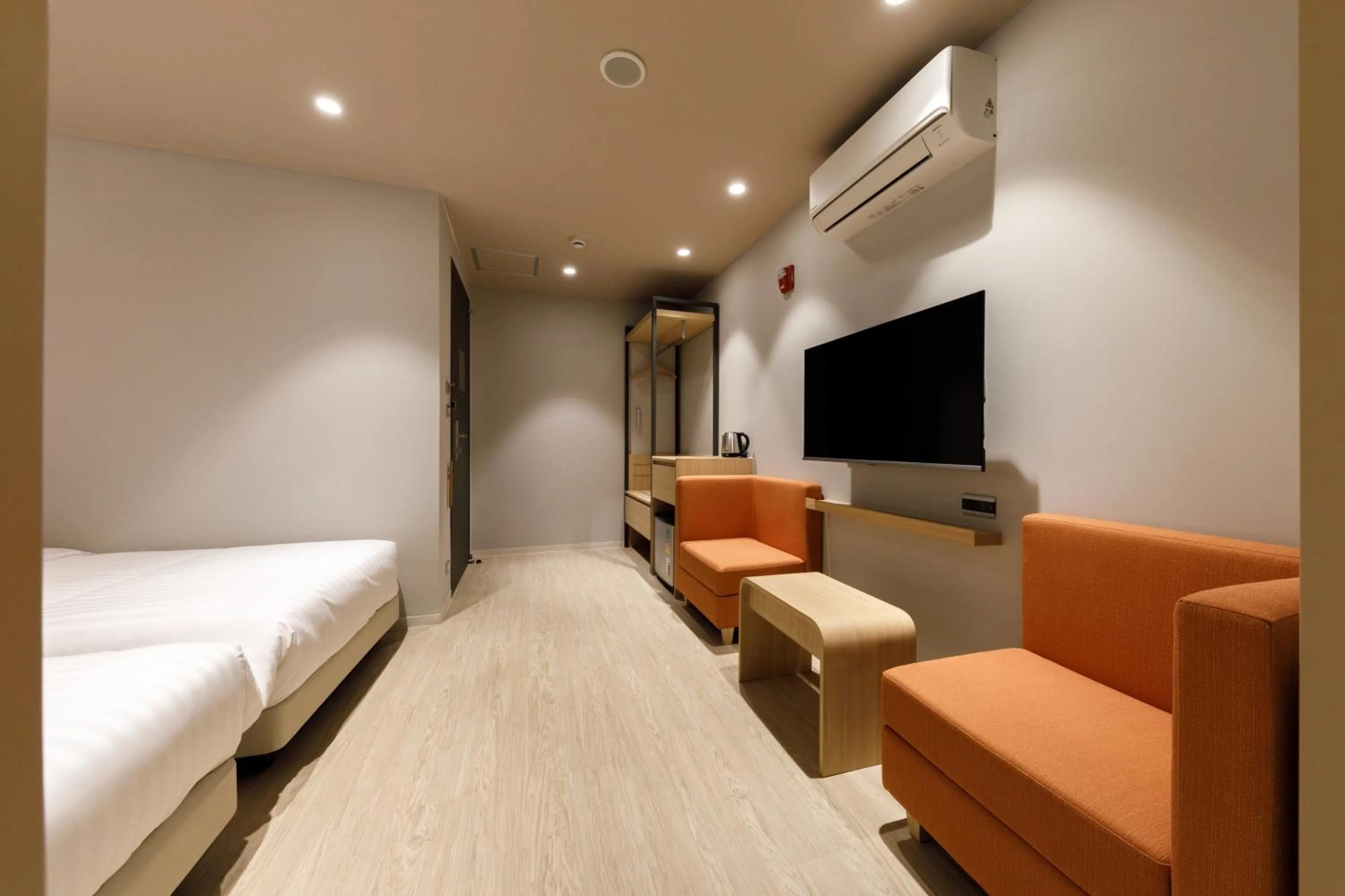 Living room, Bed in Nishitetsu Hotel Croom Bangkok Silom