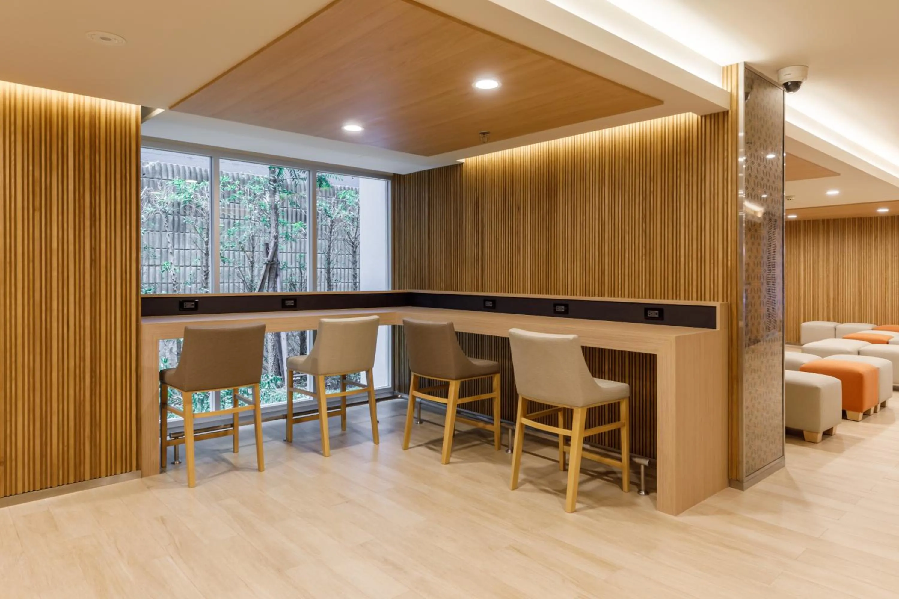 Business facilities, Bed in Nishitetsu Hotel Croom Bangkok Silom