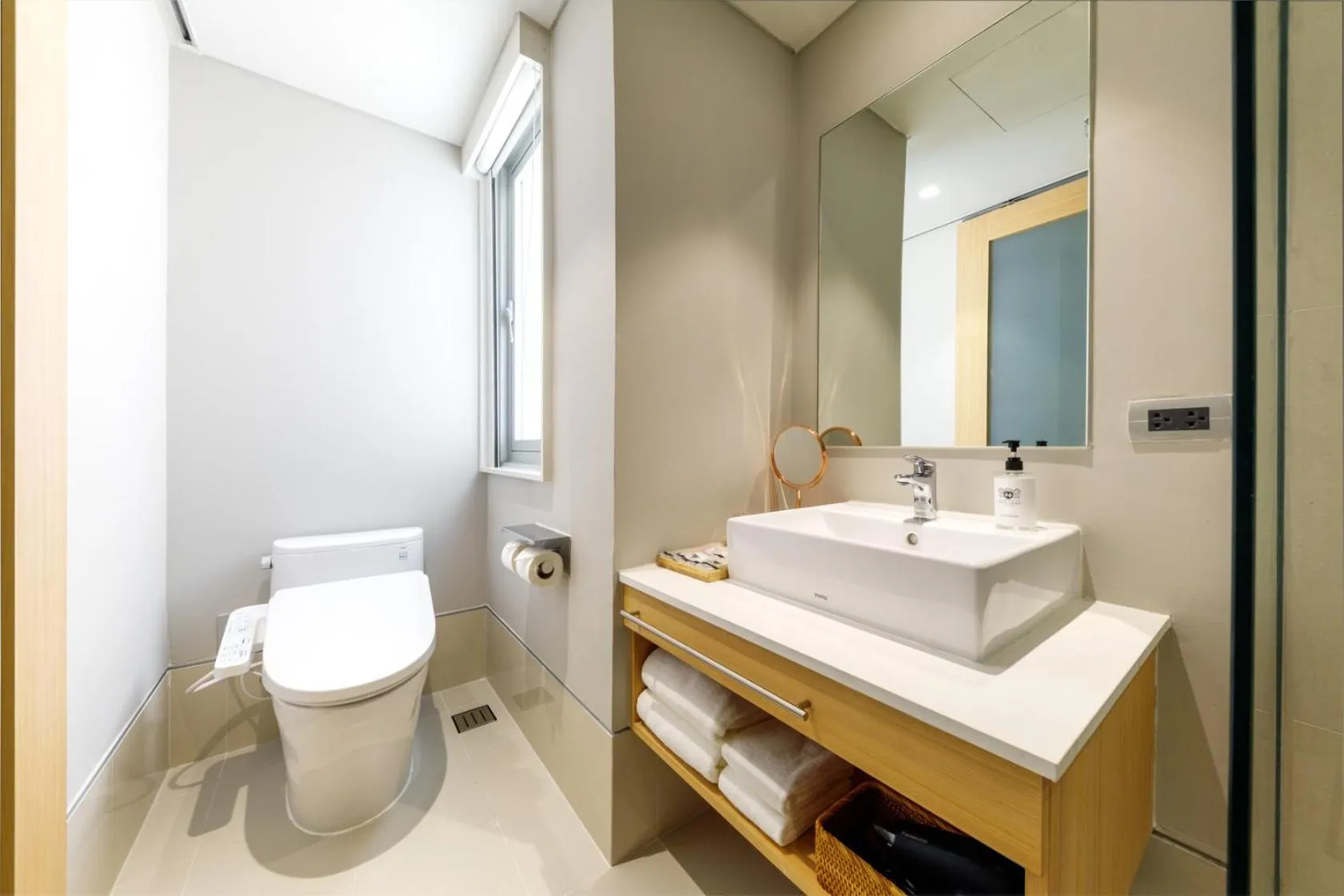 Bathroom in Nishitetsu Hotel Croom Bangkok Silom