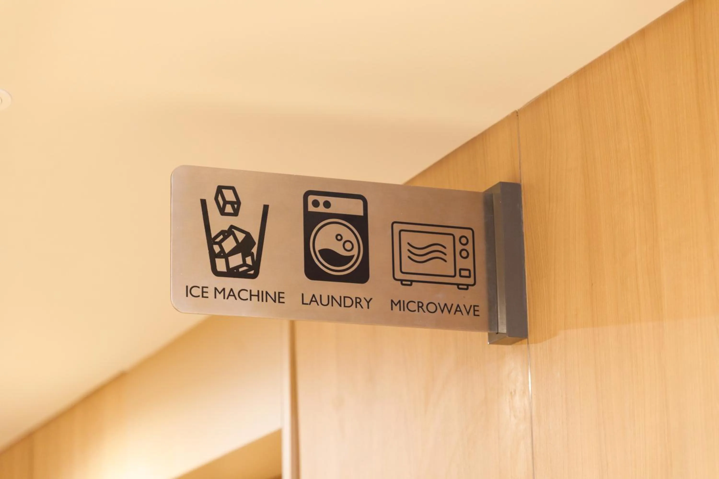 laundry in Nishitetsu Hotel Croom Bangkok Silom