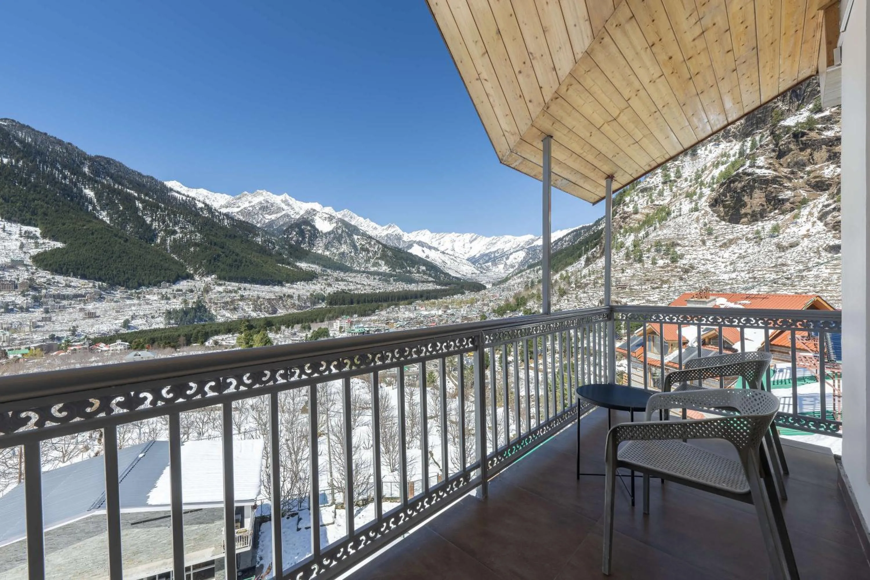 Winter in Echor Himalayan Heights Manali