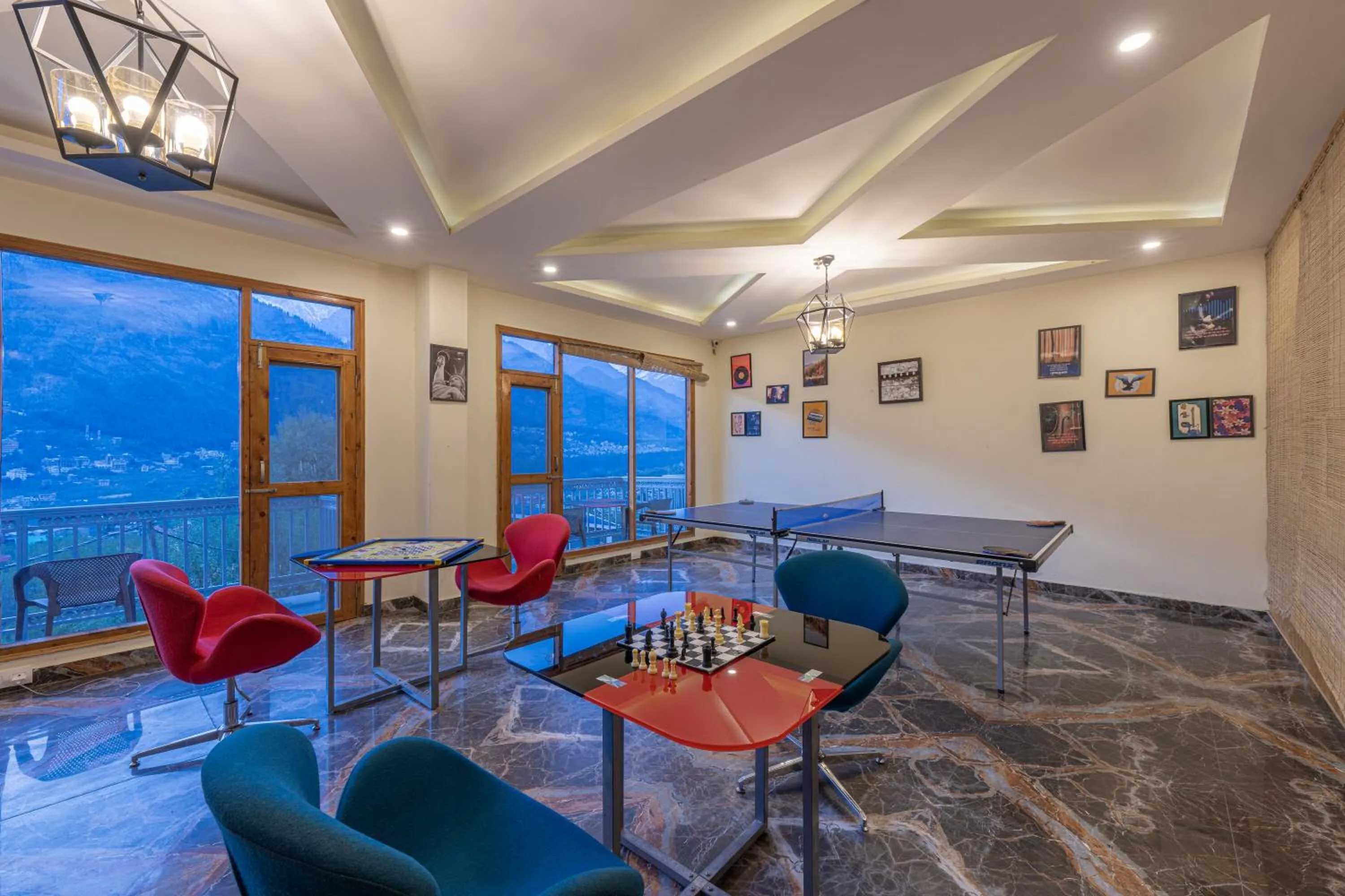 Living room in Echor Himalayan Heights Manali