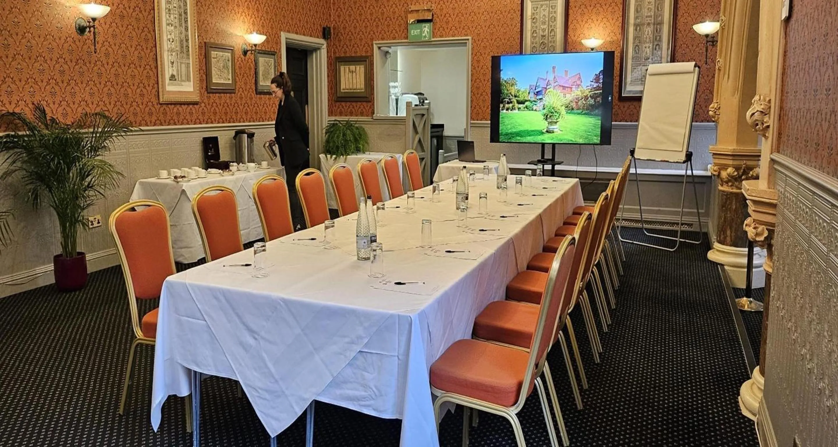 Meeting/conference room in Best Western PLUS Grim's Dyke Hotel