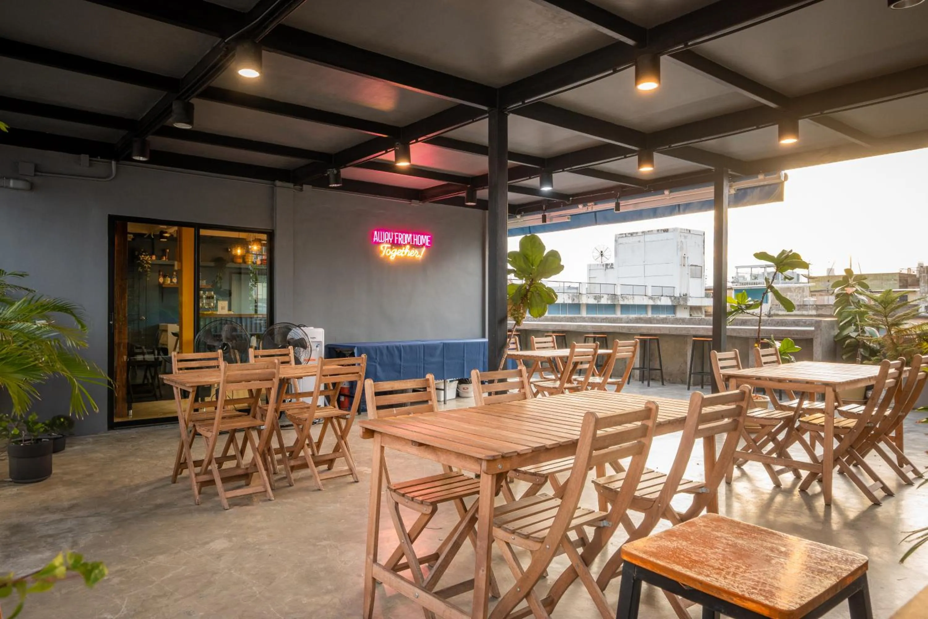 Dining area in Ti Thong Hostel