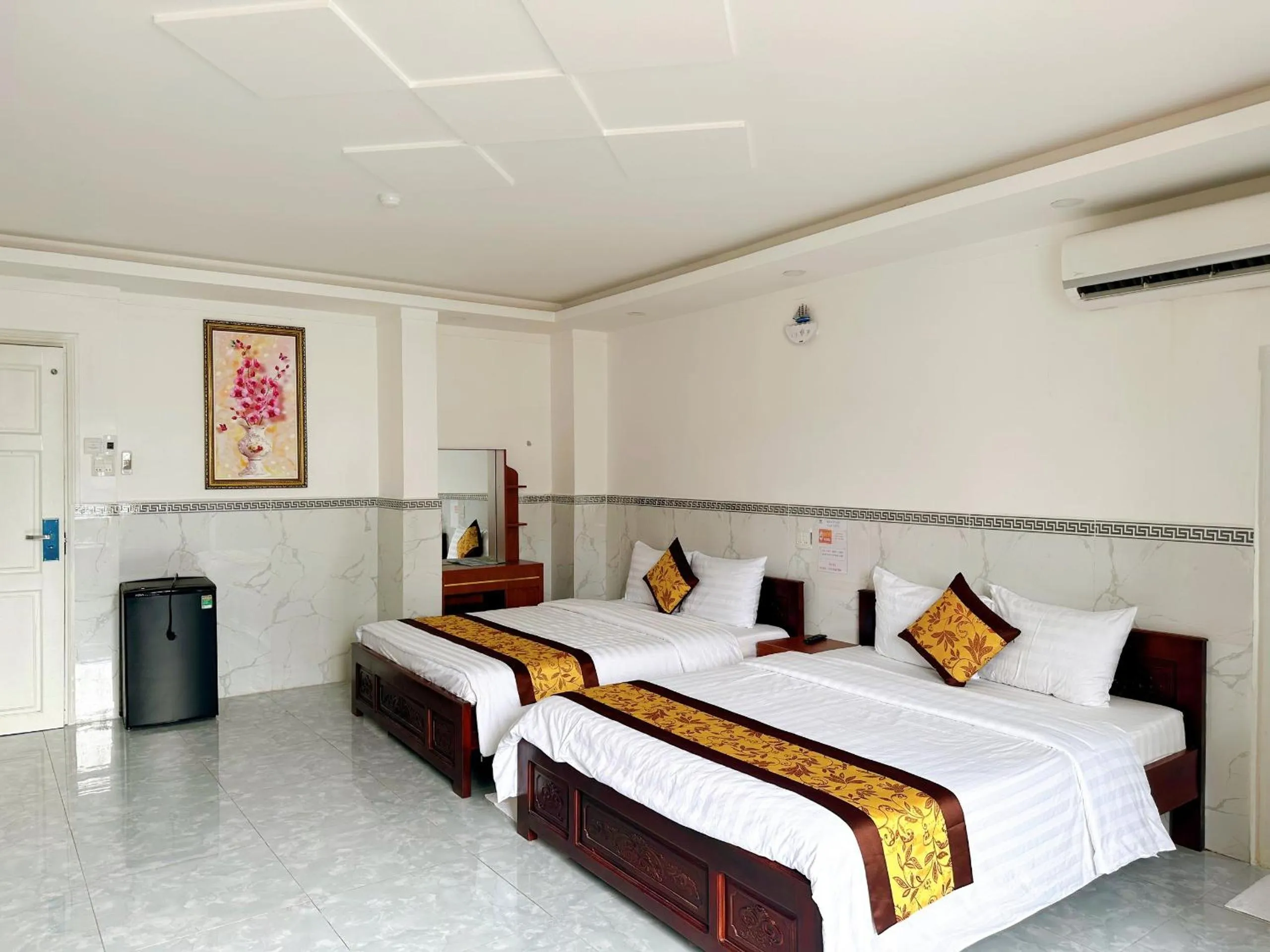 Bedroom, Bed in Cao Lanh Hotel