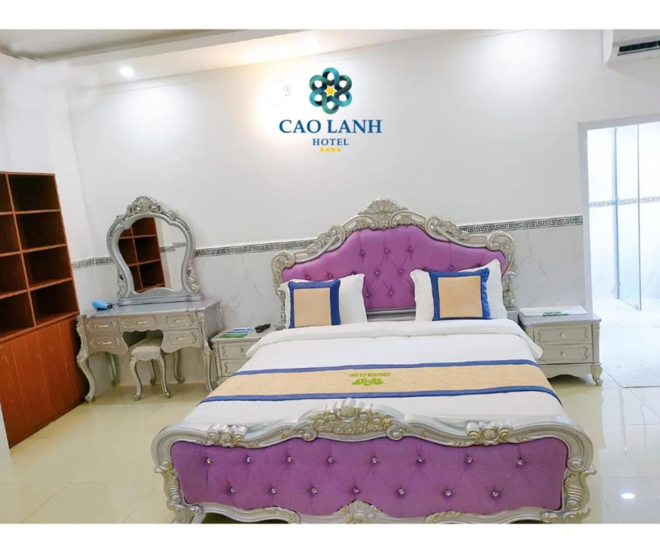 Bed in Cao Lanh Hotel