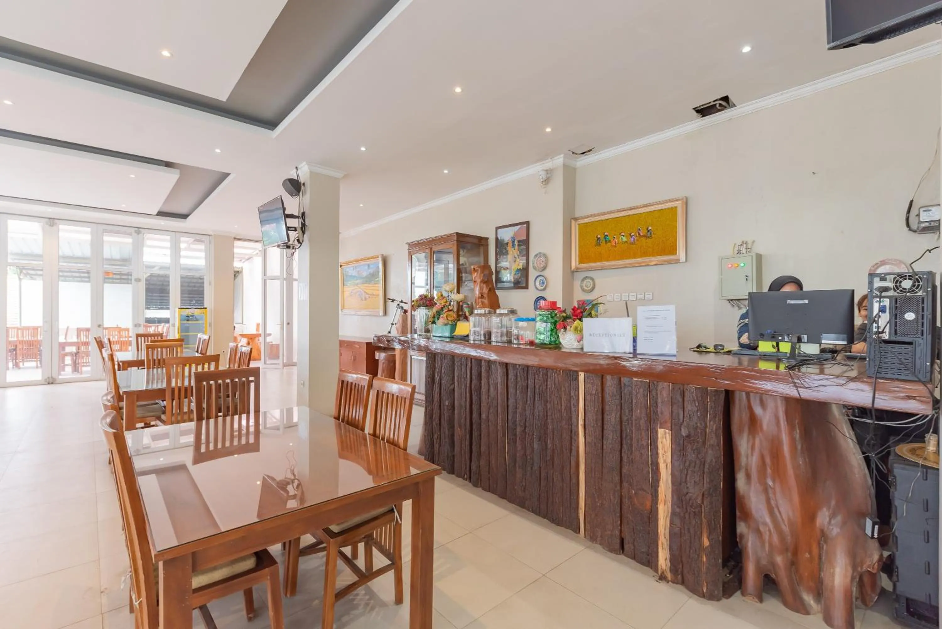 Restaurant/places to eat in Urbanview Resort Botol Cisarua Puncak Bogor