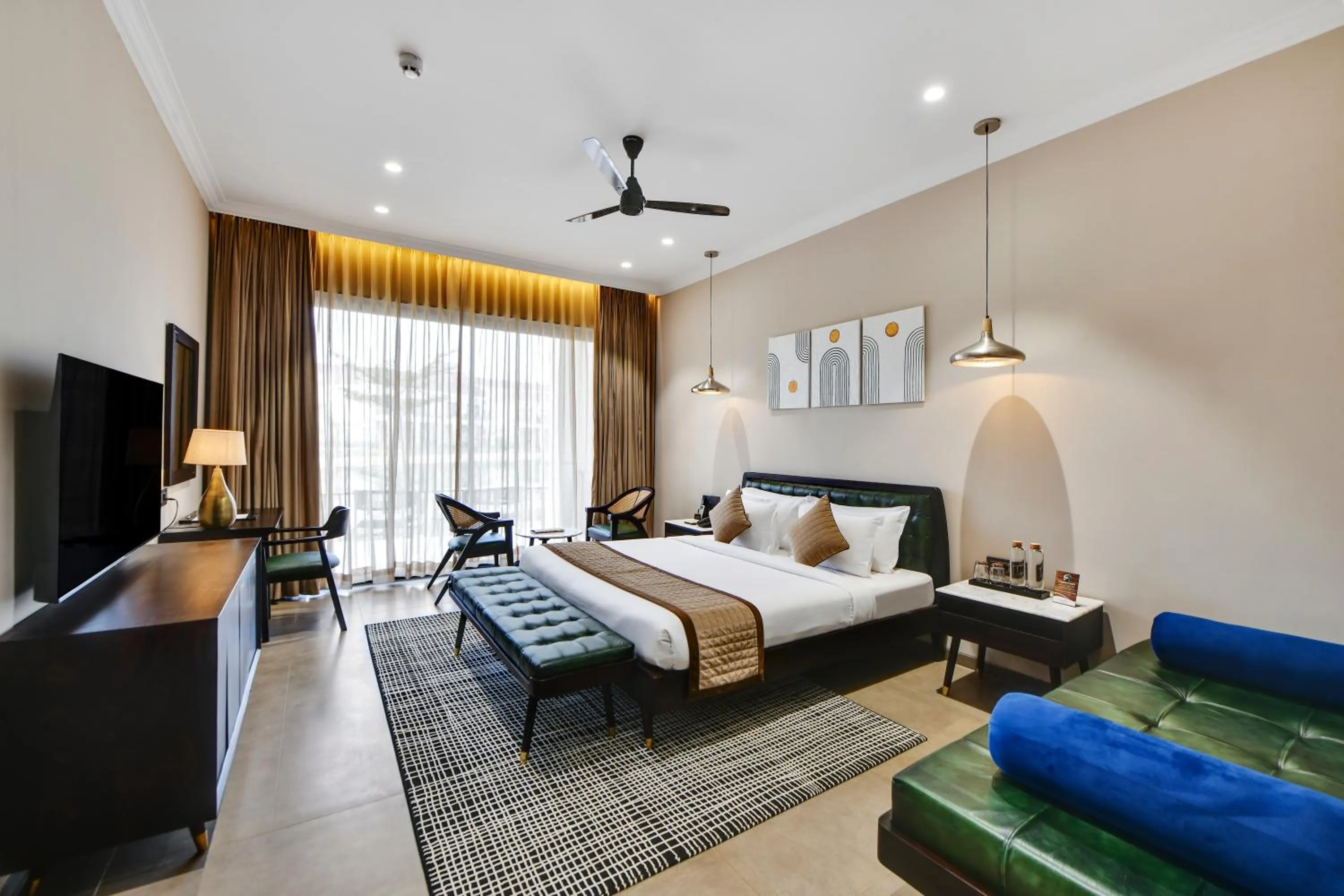 Bed in Maira Resort and Convention Centre