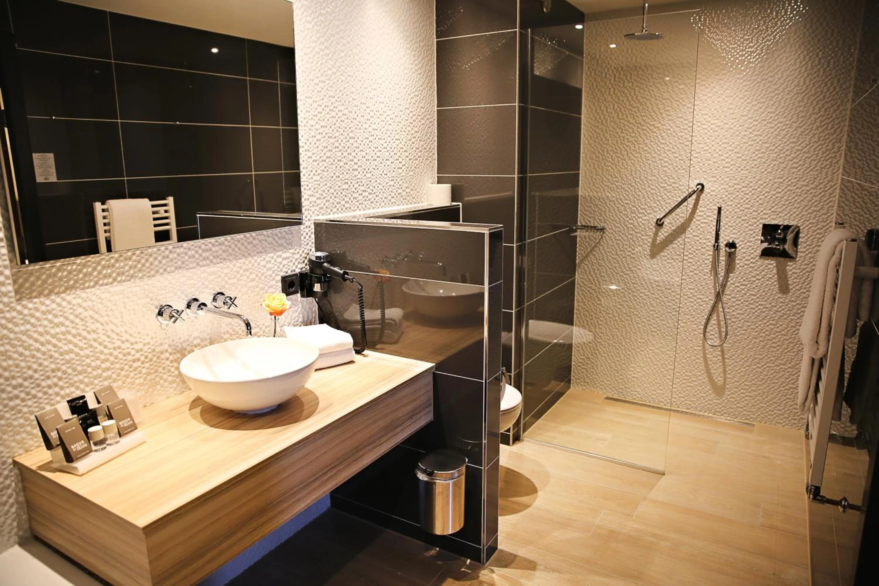 Bathroom in Van der Valk Hotel Akersloot / A9 ALKMAAR