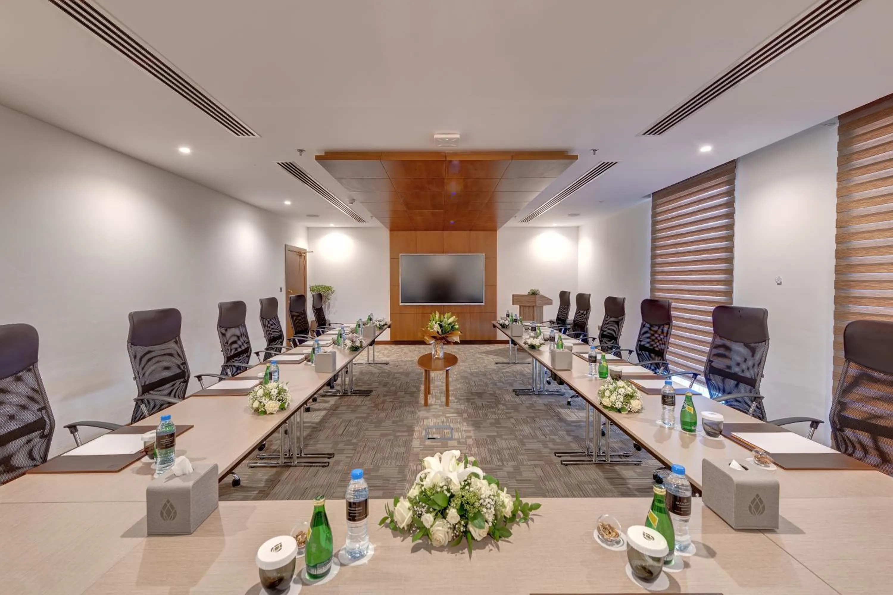 Meeting/conference room in Western Hotel Liwa