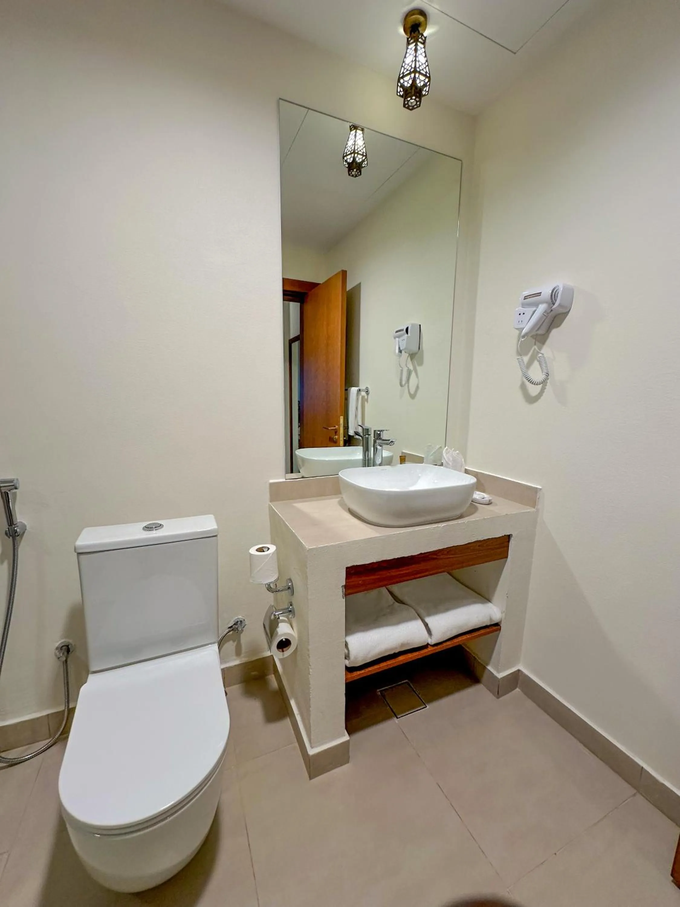 Bathroom in Western Hotel Liwa