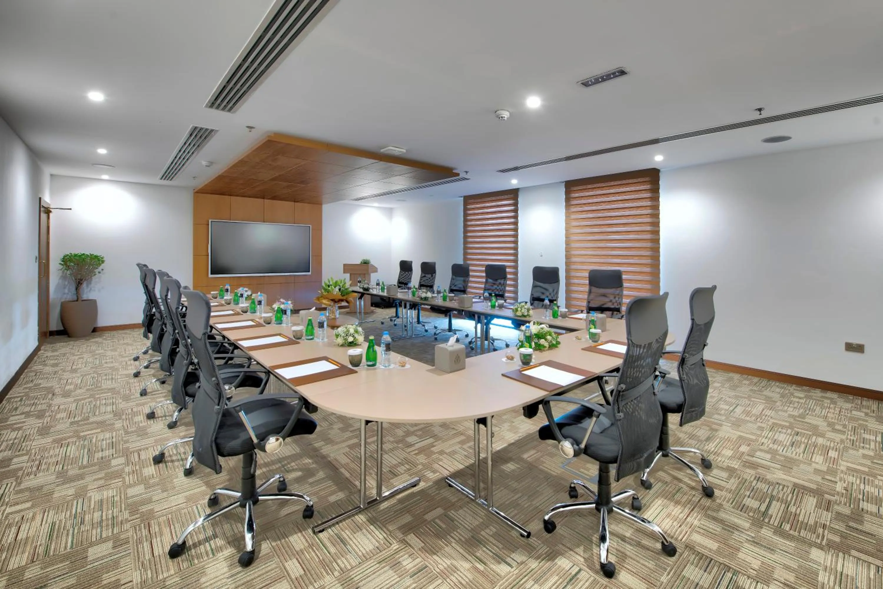Meeting/conference room in Western Hotel Liwa
