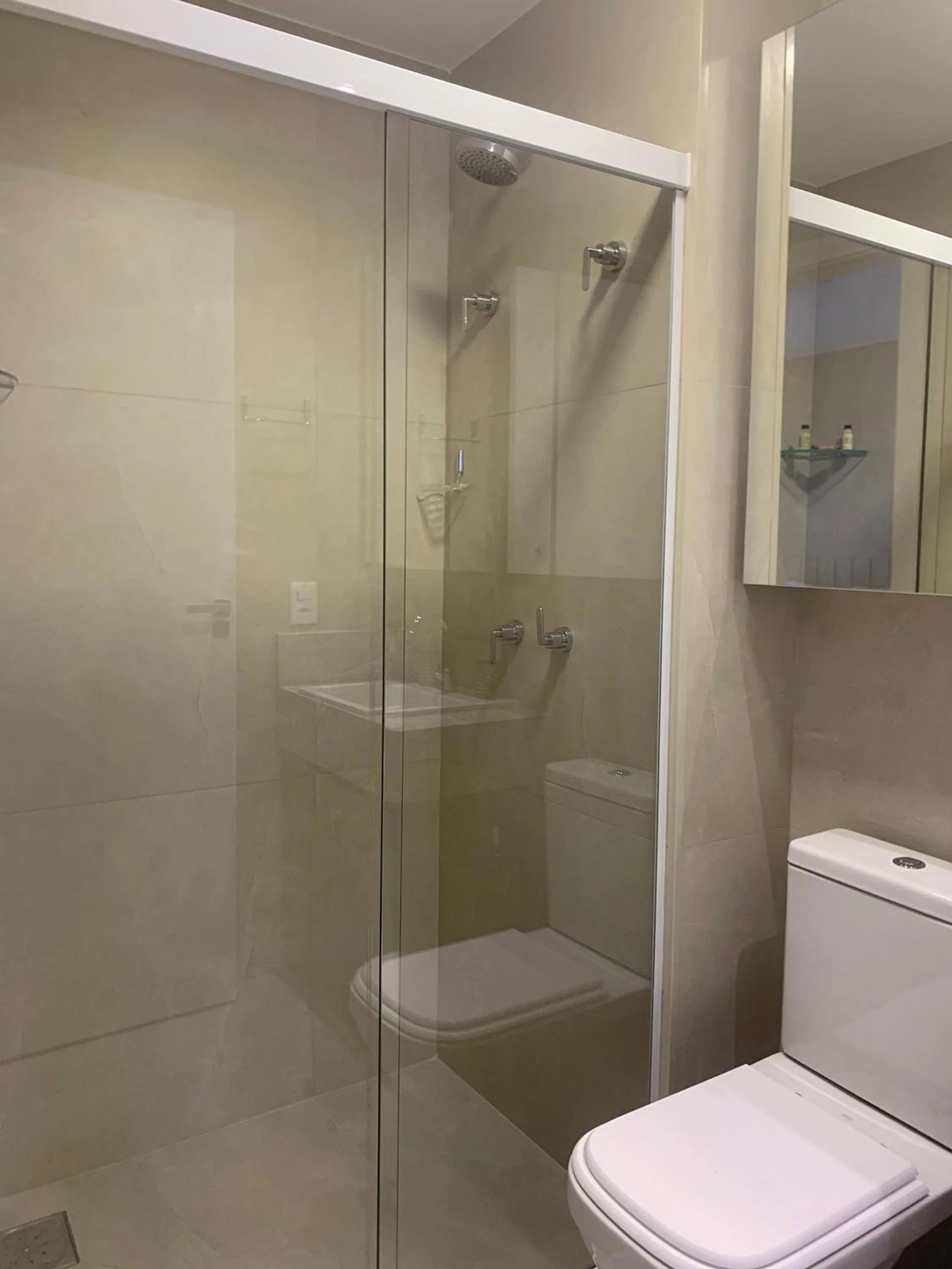 Toilet in Flat Noroeste Meet by CentoEdez