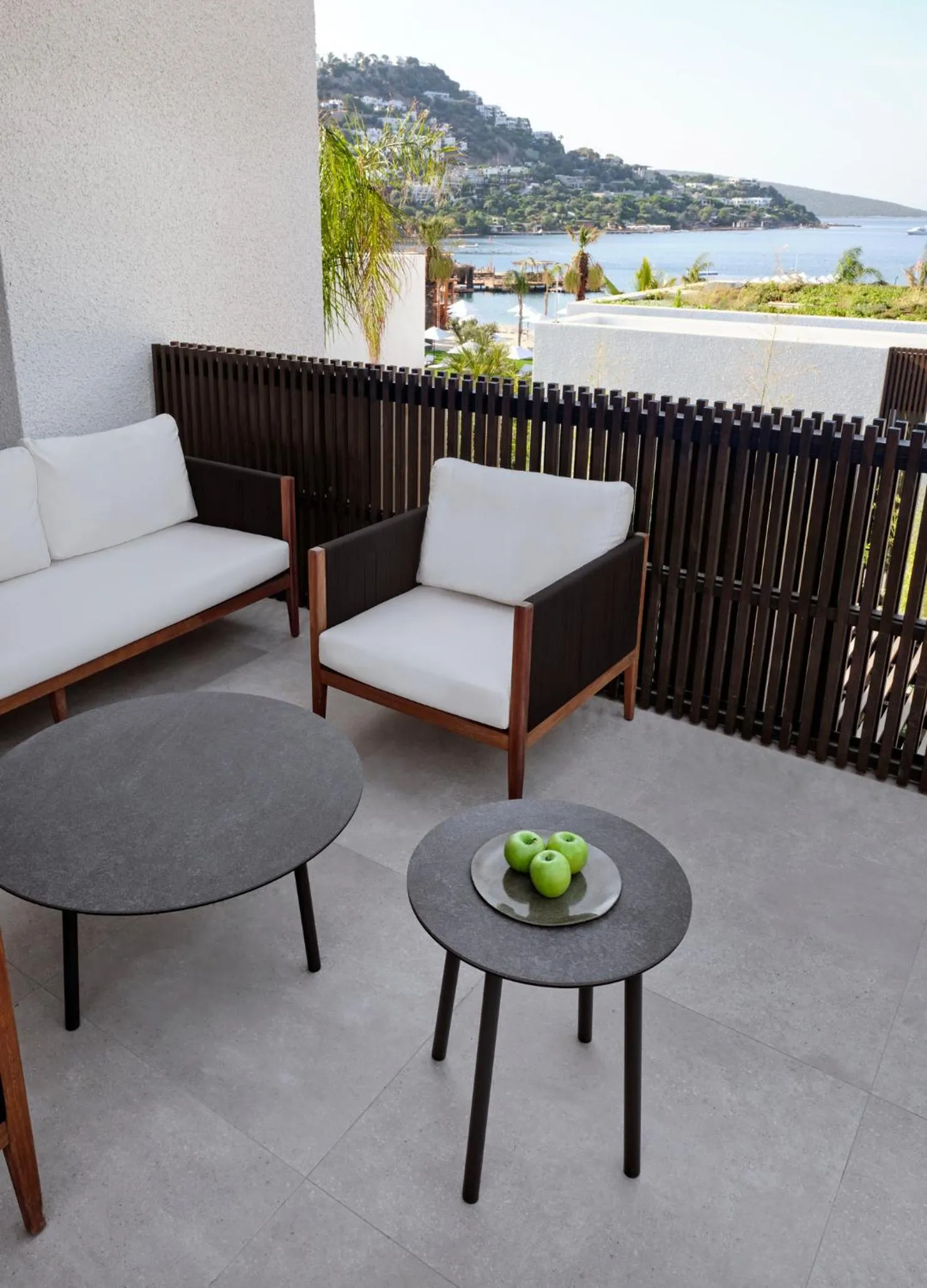 Natural landscape in Caja by Maxx Royal