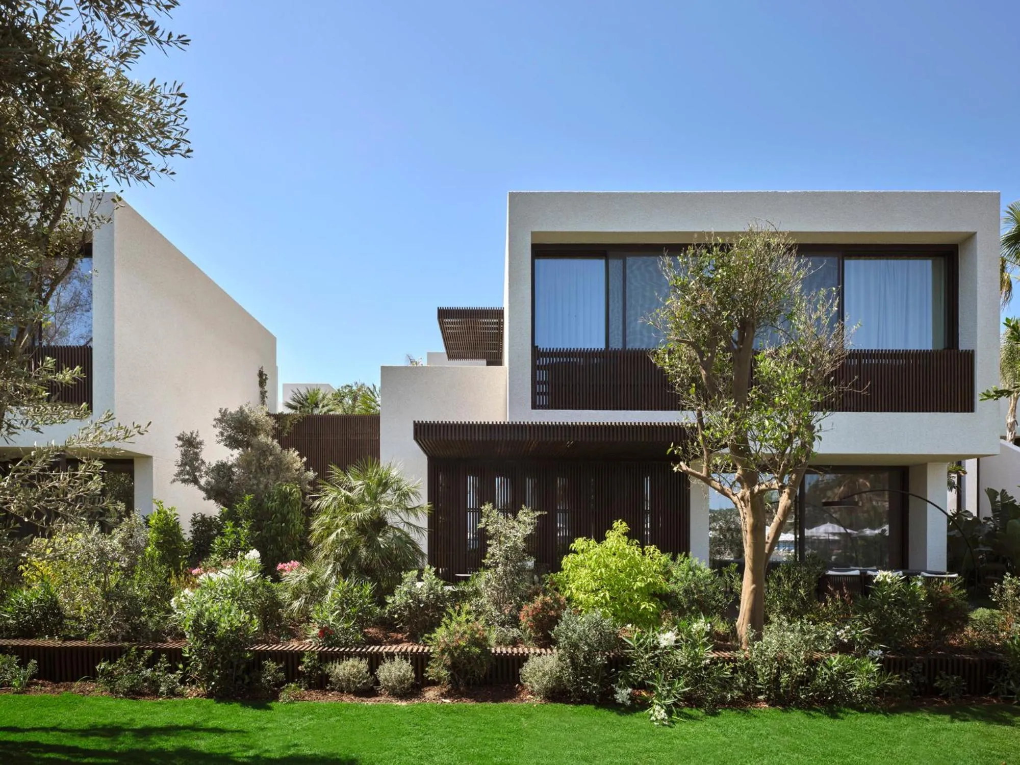 Property building in Caja by Maxx Royal