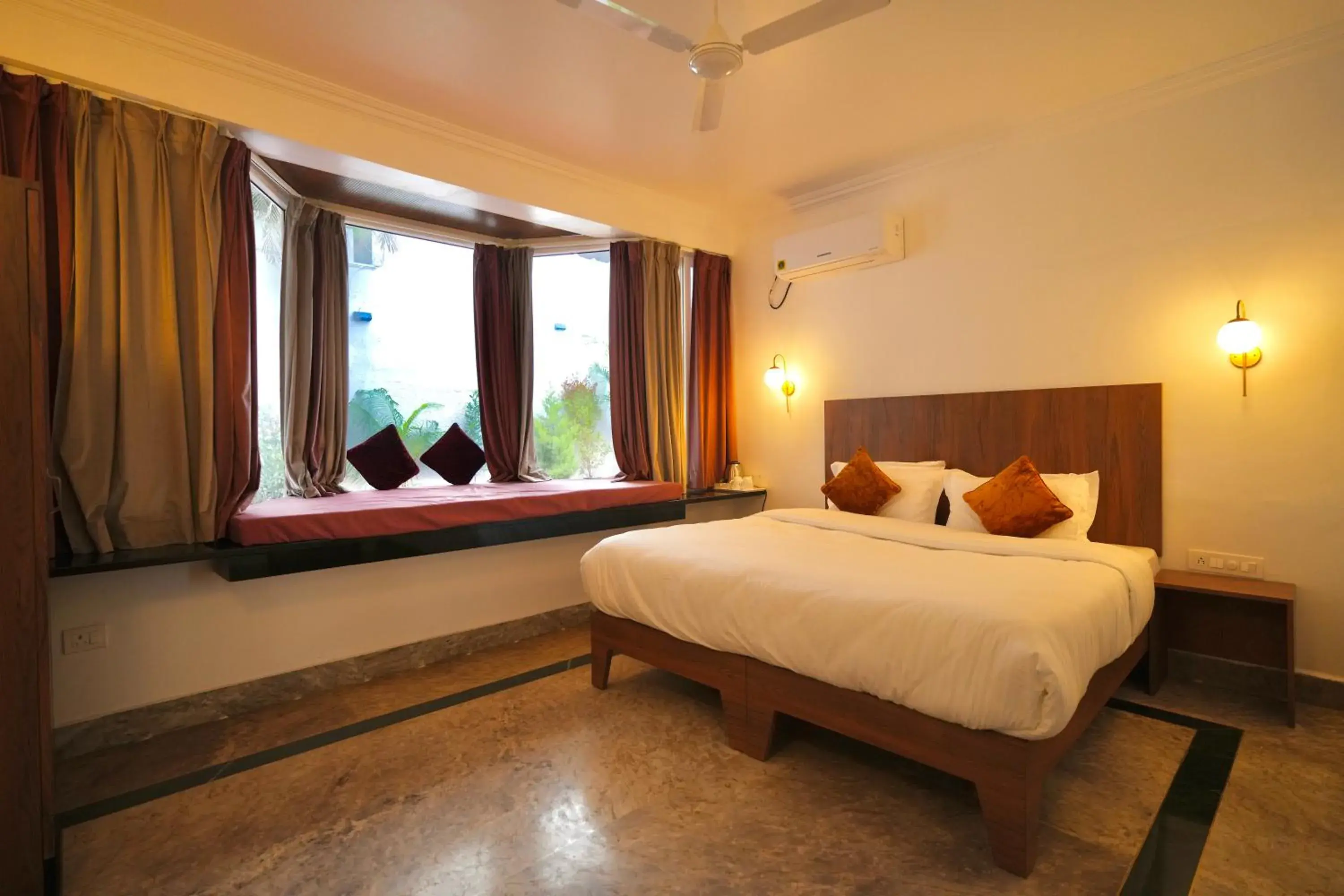 Classic Triple Room - single occupancy in BHOPAL LAKE STAYS Classic Triple Room - single occupancy in BHOPAL LAKE STAYS