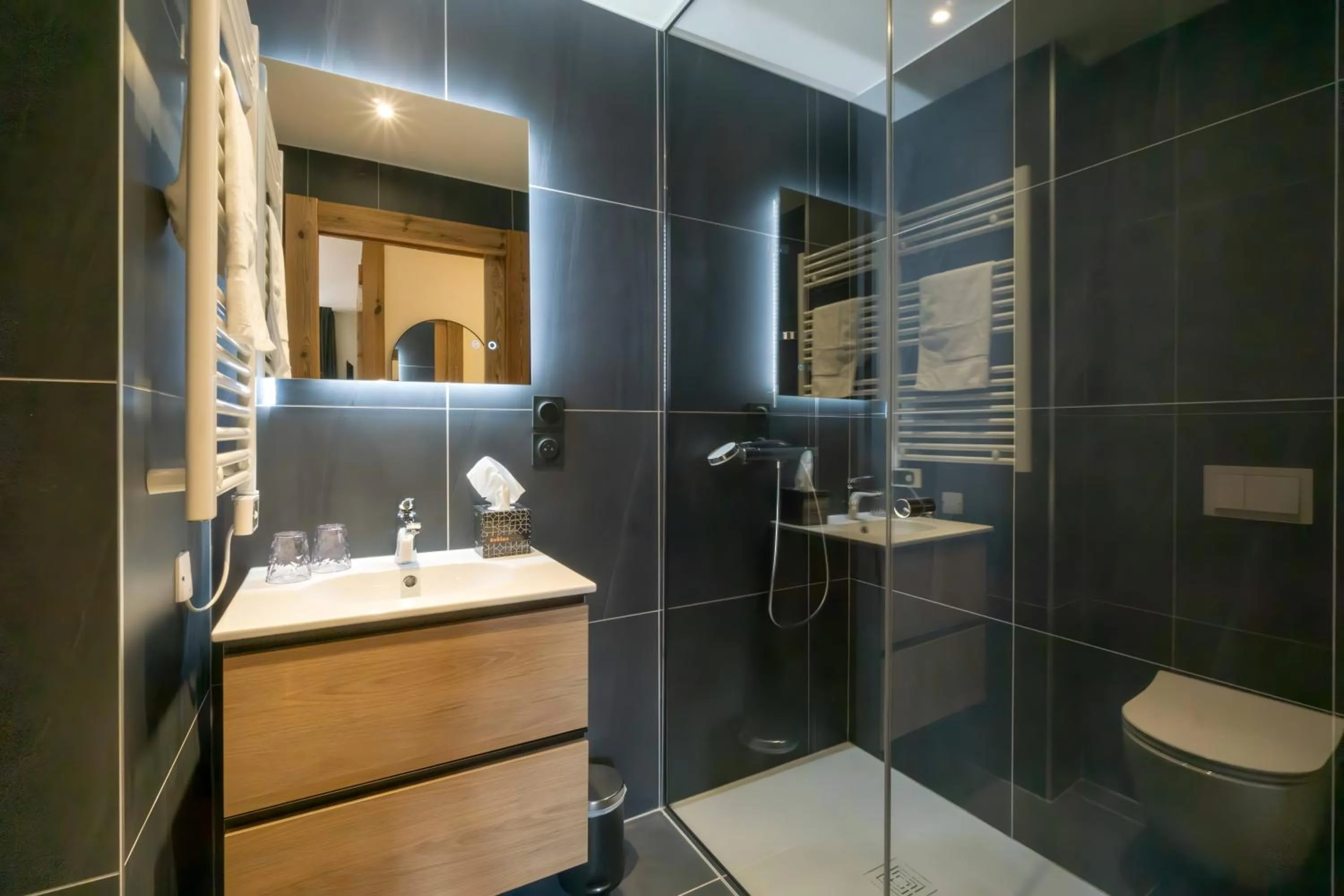 Shower in Hostellerie du Petit Saint Bernard